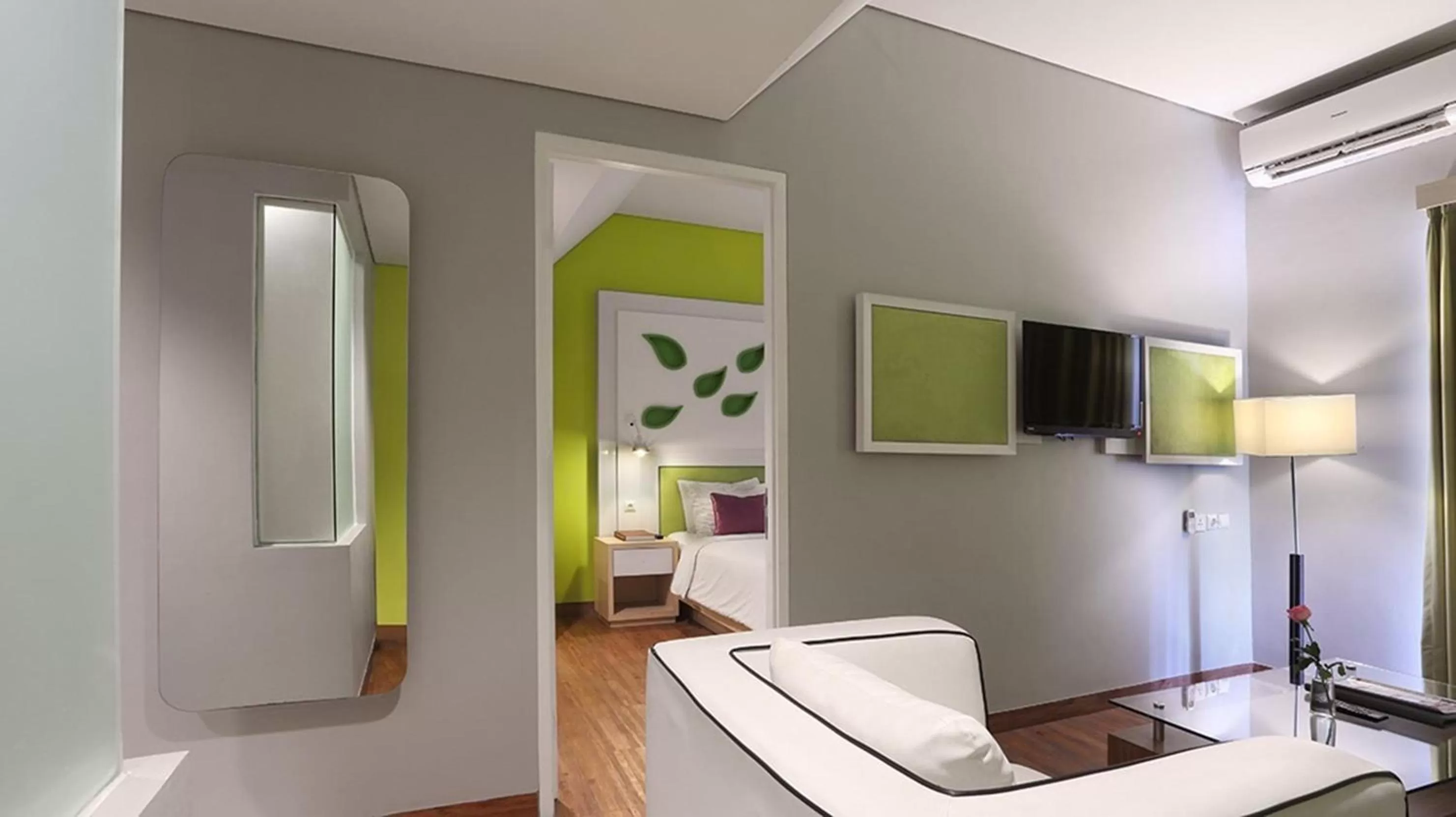 Living room, TV/Entertainment Center in Shakti Hotel Bandung