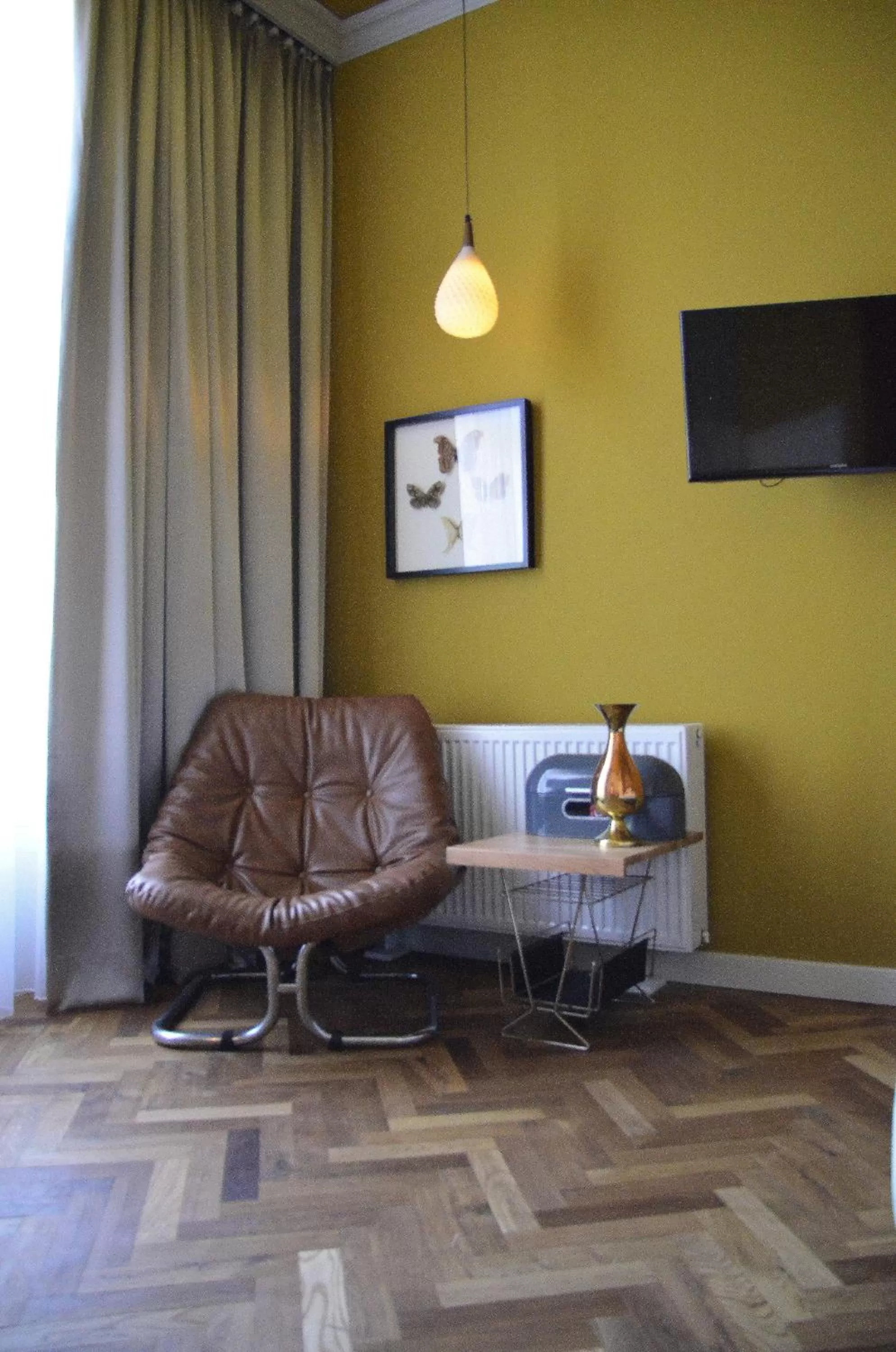 Decorative detail in Hotel Sleep-Inn Box 5