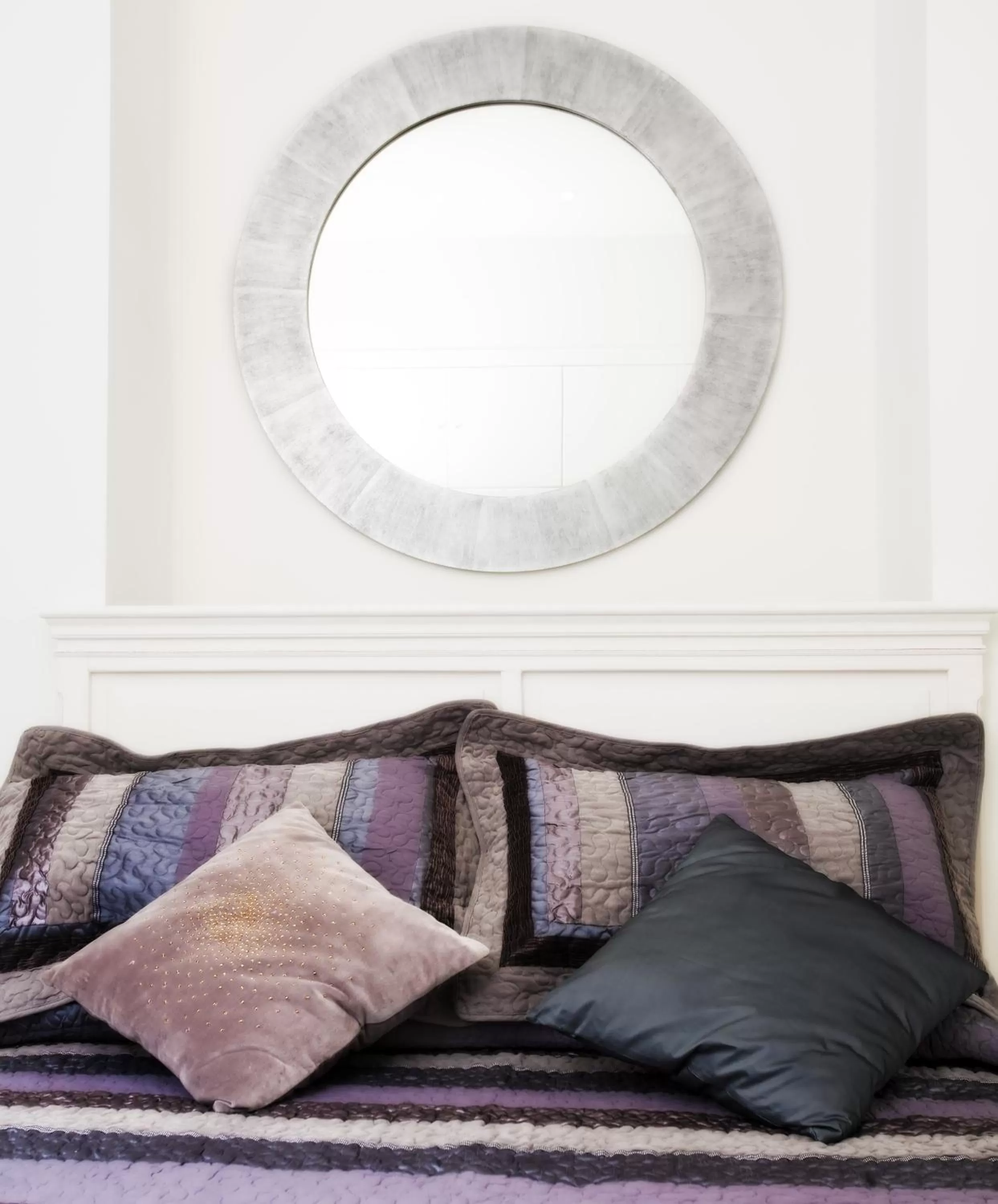 Photo of the whole room, Bed in Casa Urbana Suites