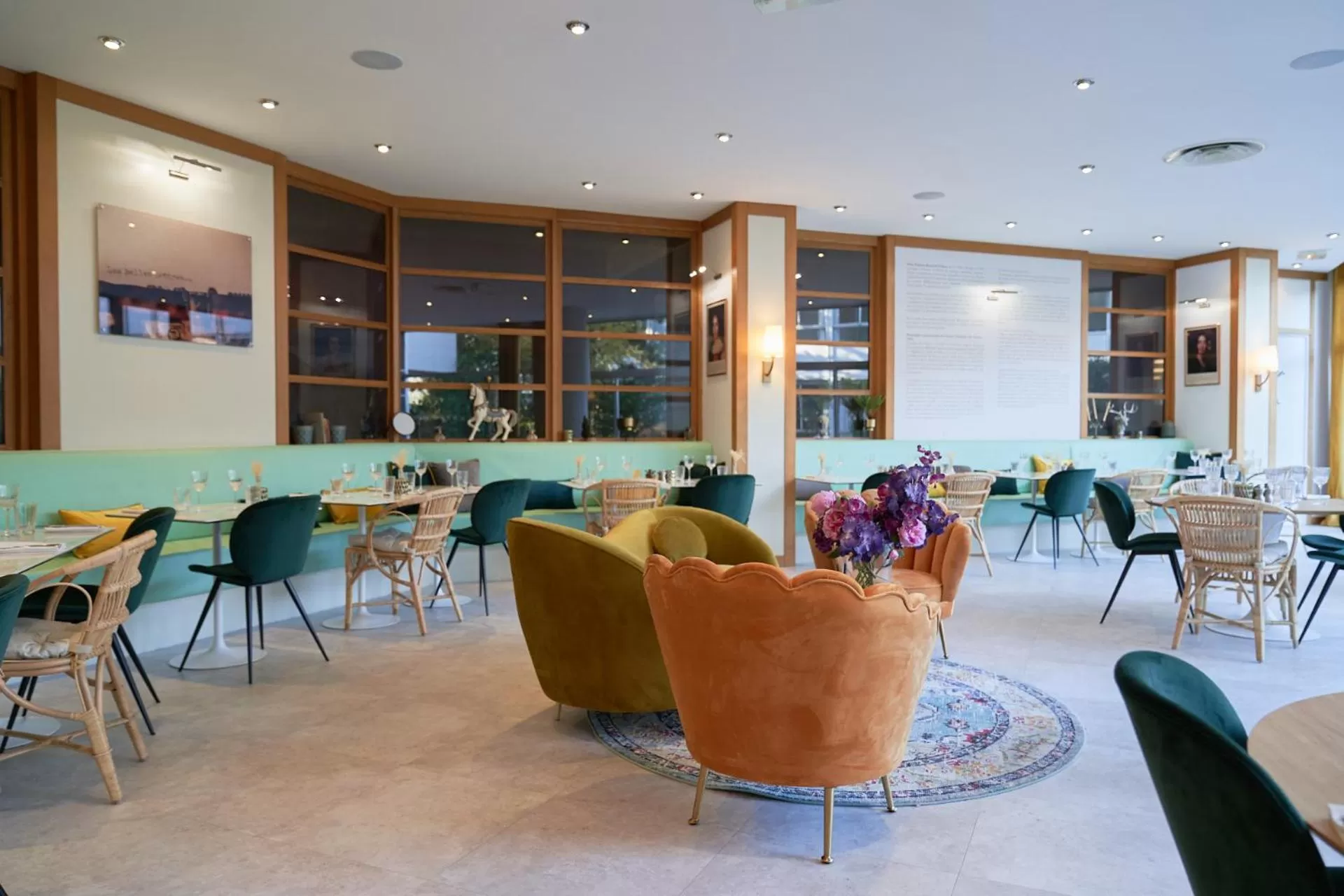 Restaurant/places to eat in Best Western Plus Paris Saclay