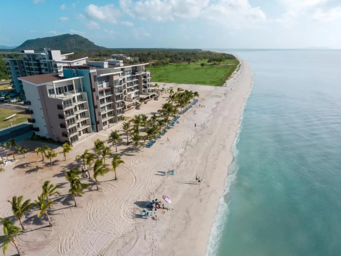 Bird's eye view, Bird's-eye View in Playa Caracol Residences