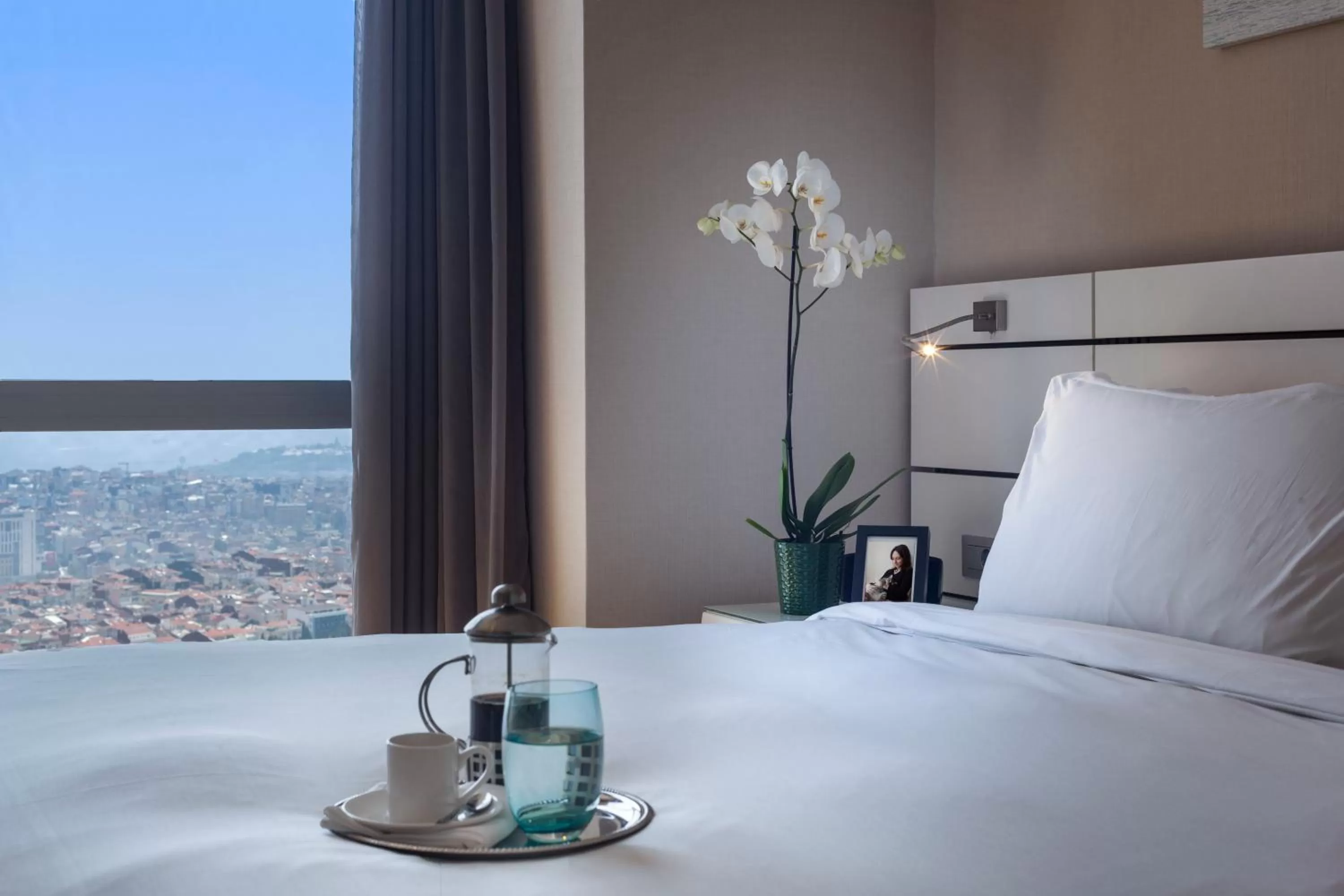 Bed in Fraser Place Anthill Istanbul