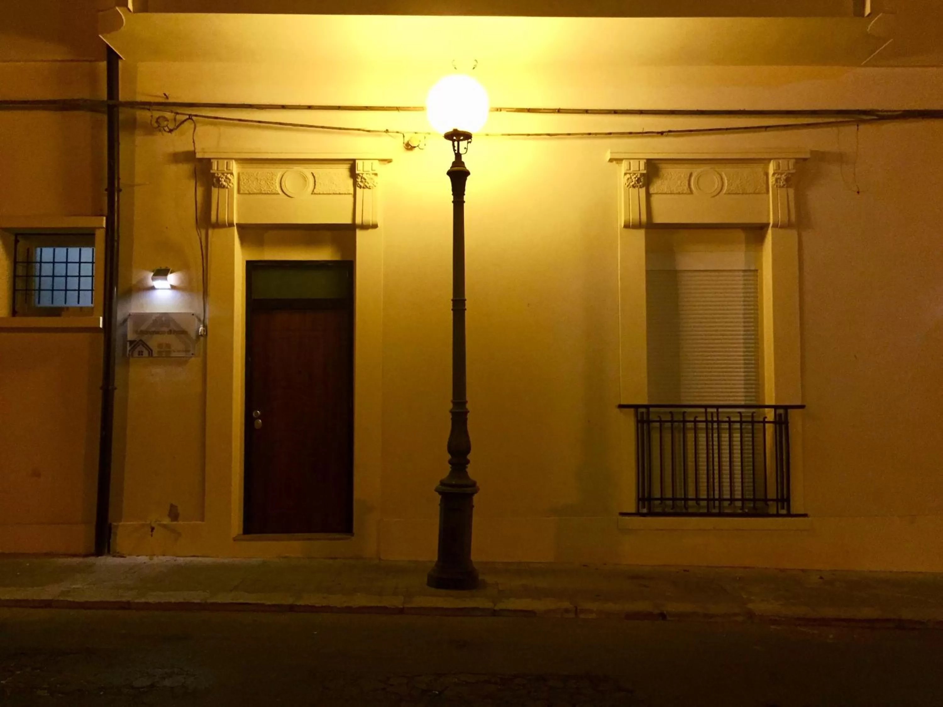 Facade/entrance in B&B San Francesco di Paola