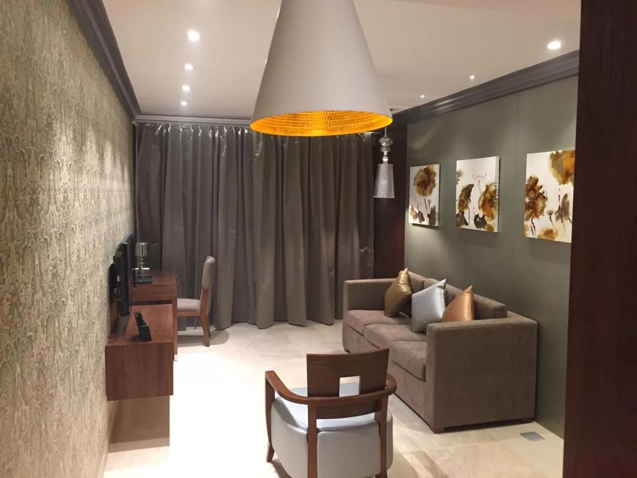 Balcony/Terrace in Jaisamand Island Resort