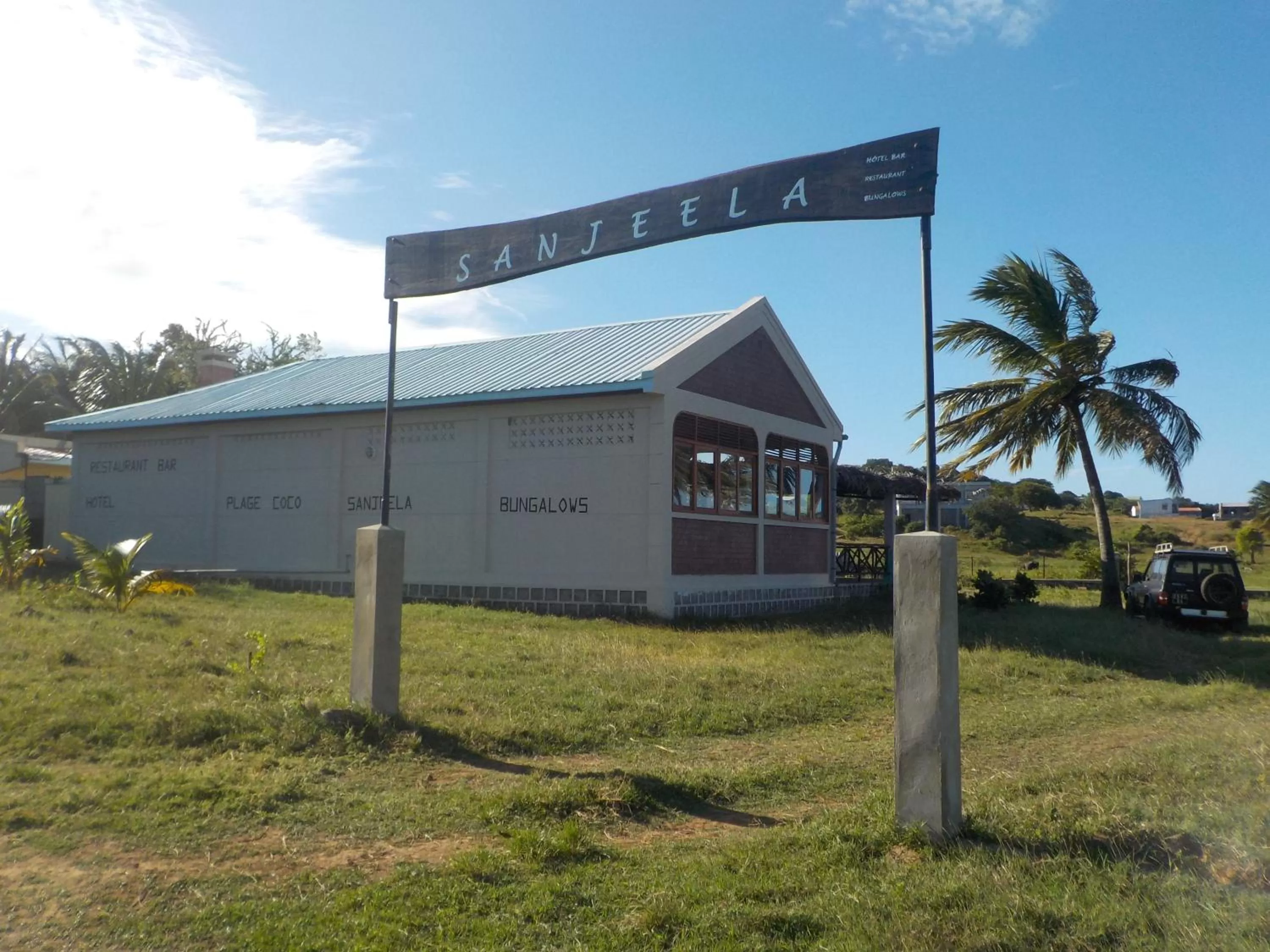 SANJEELA-PLAGE COCO