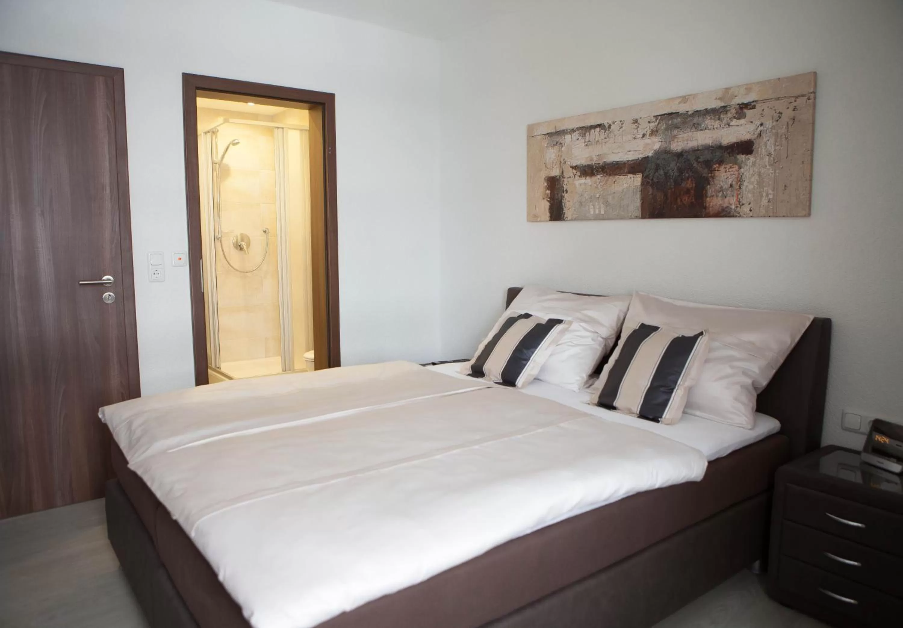 Photo of the whole room, Bed in Hotel am Markt