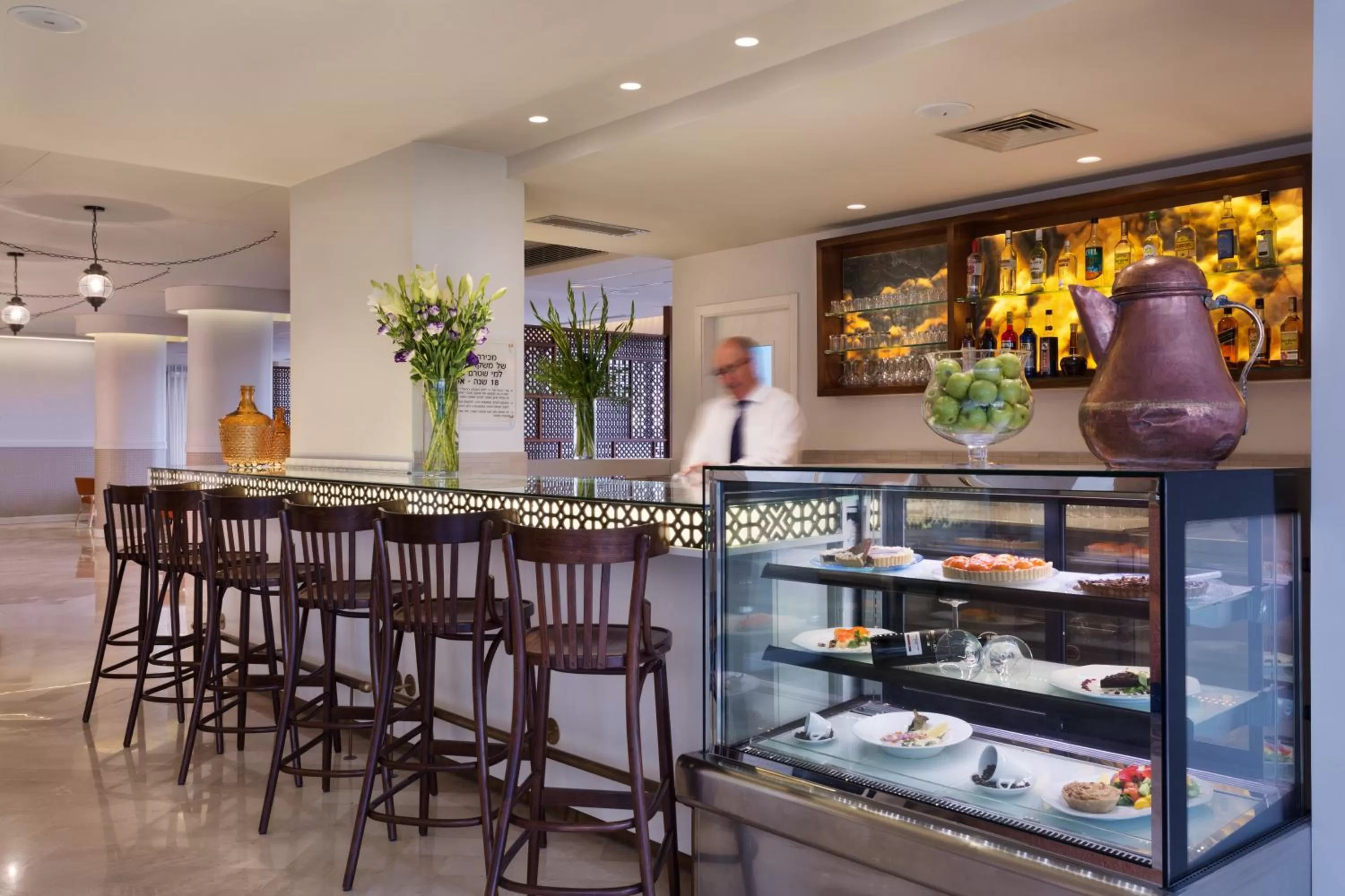 Lounge or bar in Prima Kings Hotel