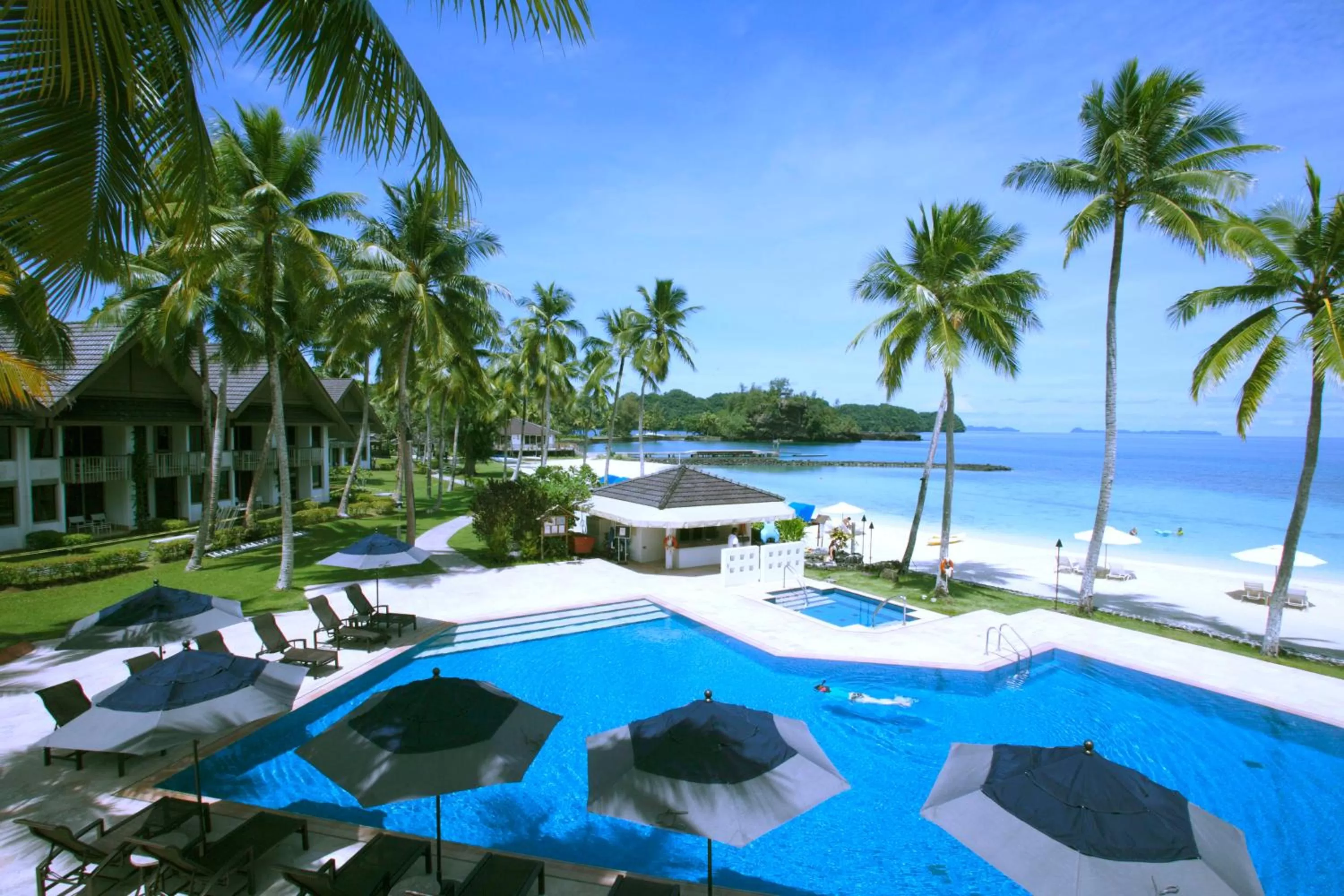 Restaurant/places to eat, Swimming Pool in Palau Pacific Resort