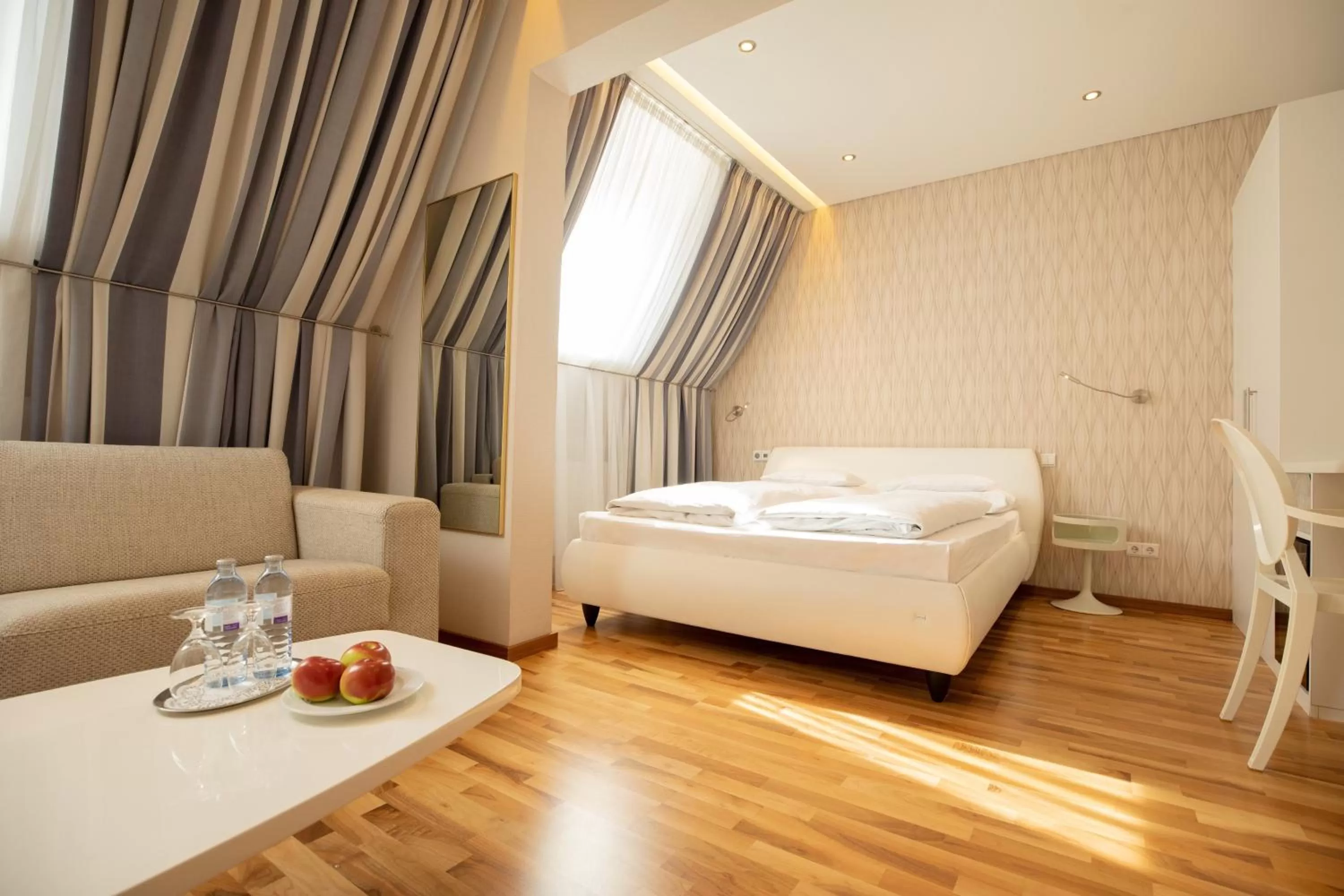 Photo of the whole room, Bed in Hotel Gollner