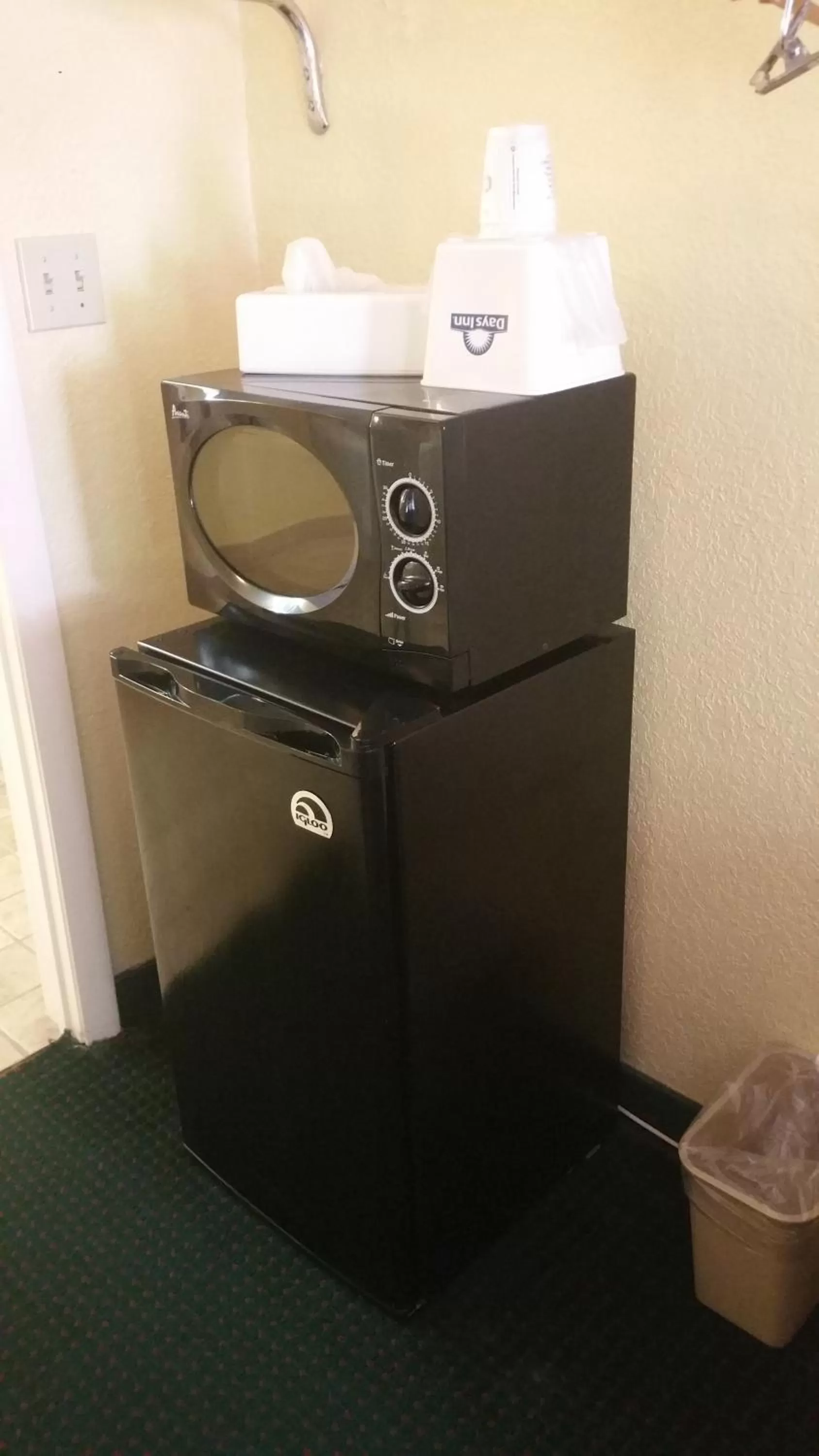 Bedroom in Days Inn by Wyndham Cocoa Cruiseport West At I-95/524