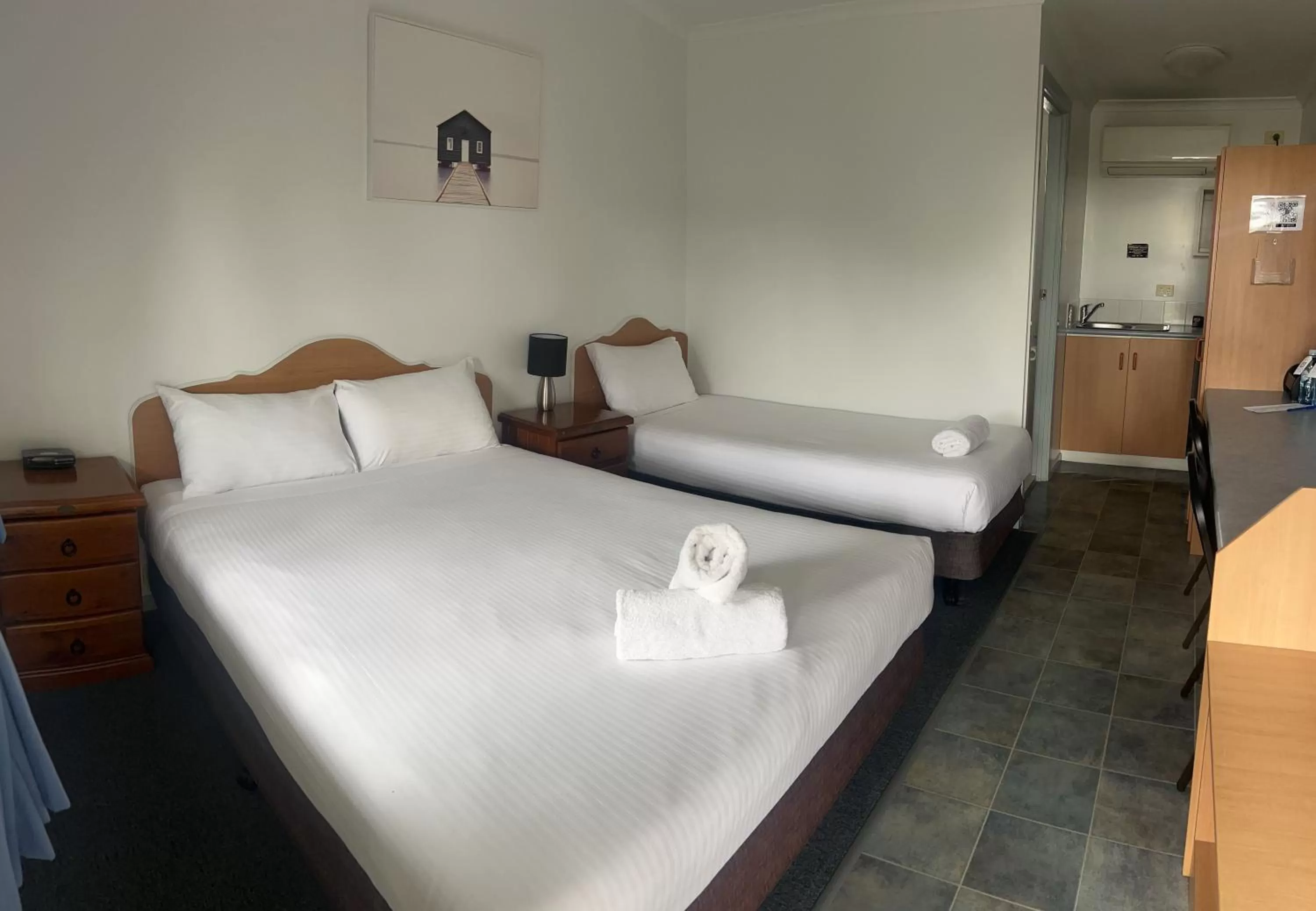 Bed in Pete's Place Roma