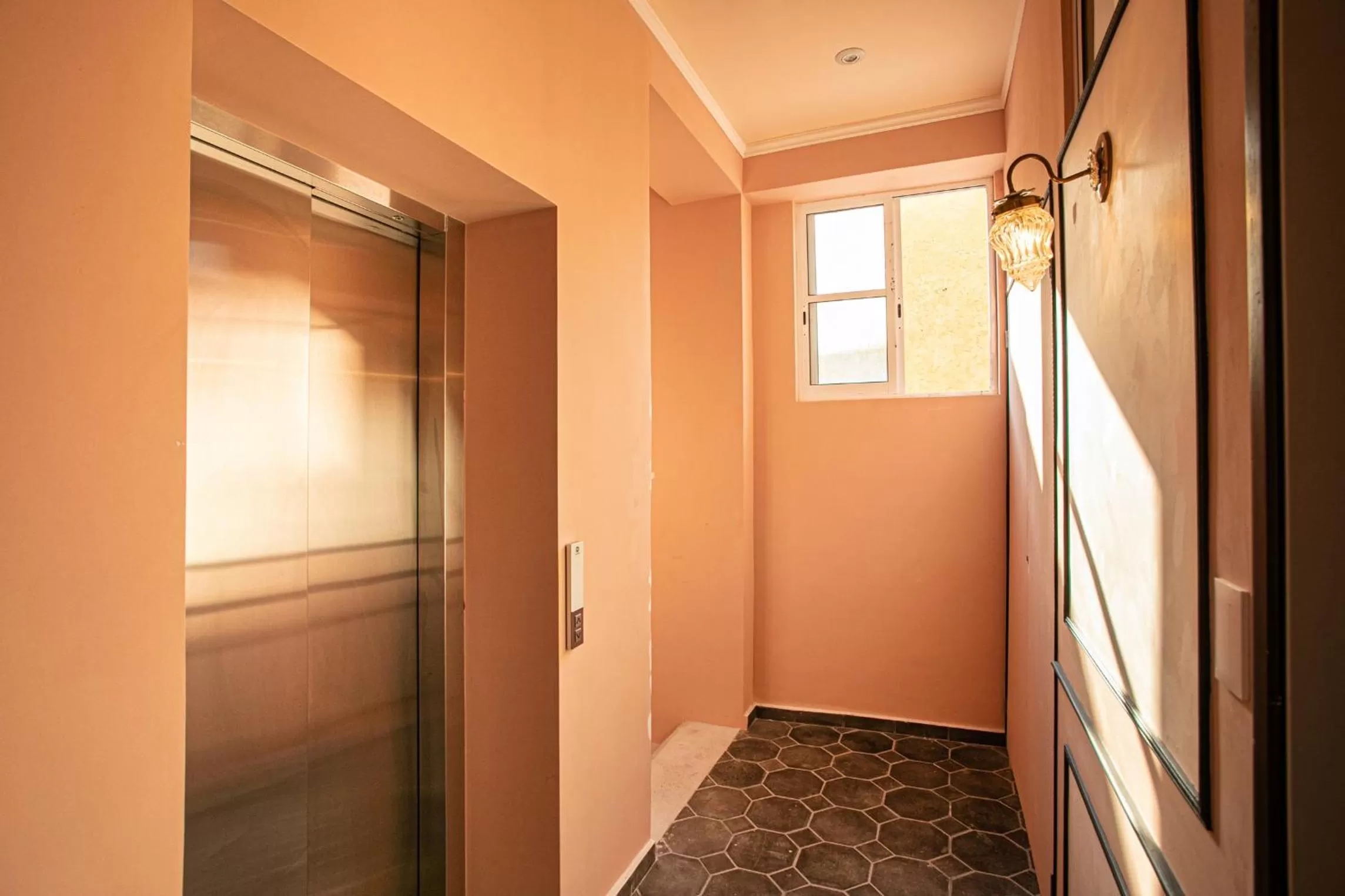 elevator in Hotel Boutique Rivera Del Rio