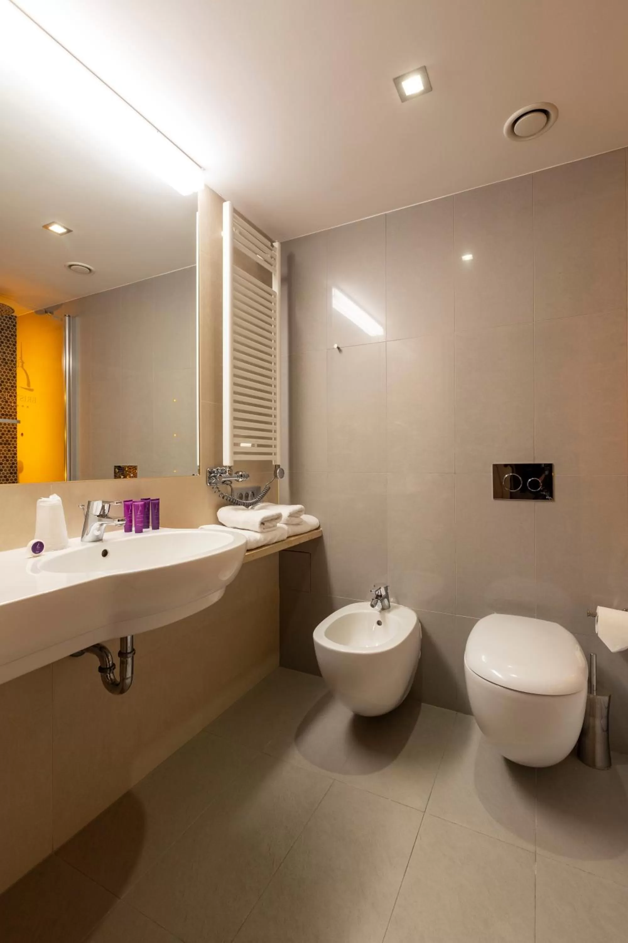 Bristol Art & Medical SPA