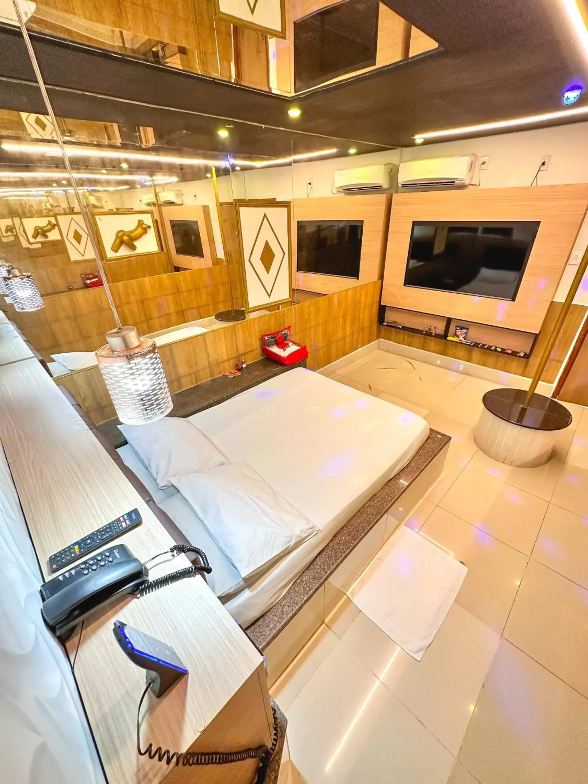 One-Bedroom Apartment in Shopping Motel One-Bedroom Apartment in Shopping Motel