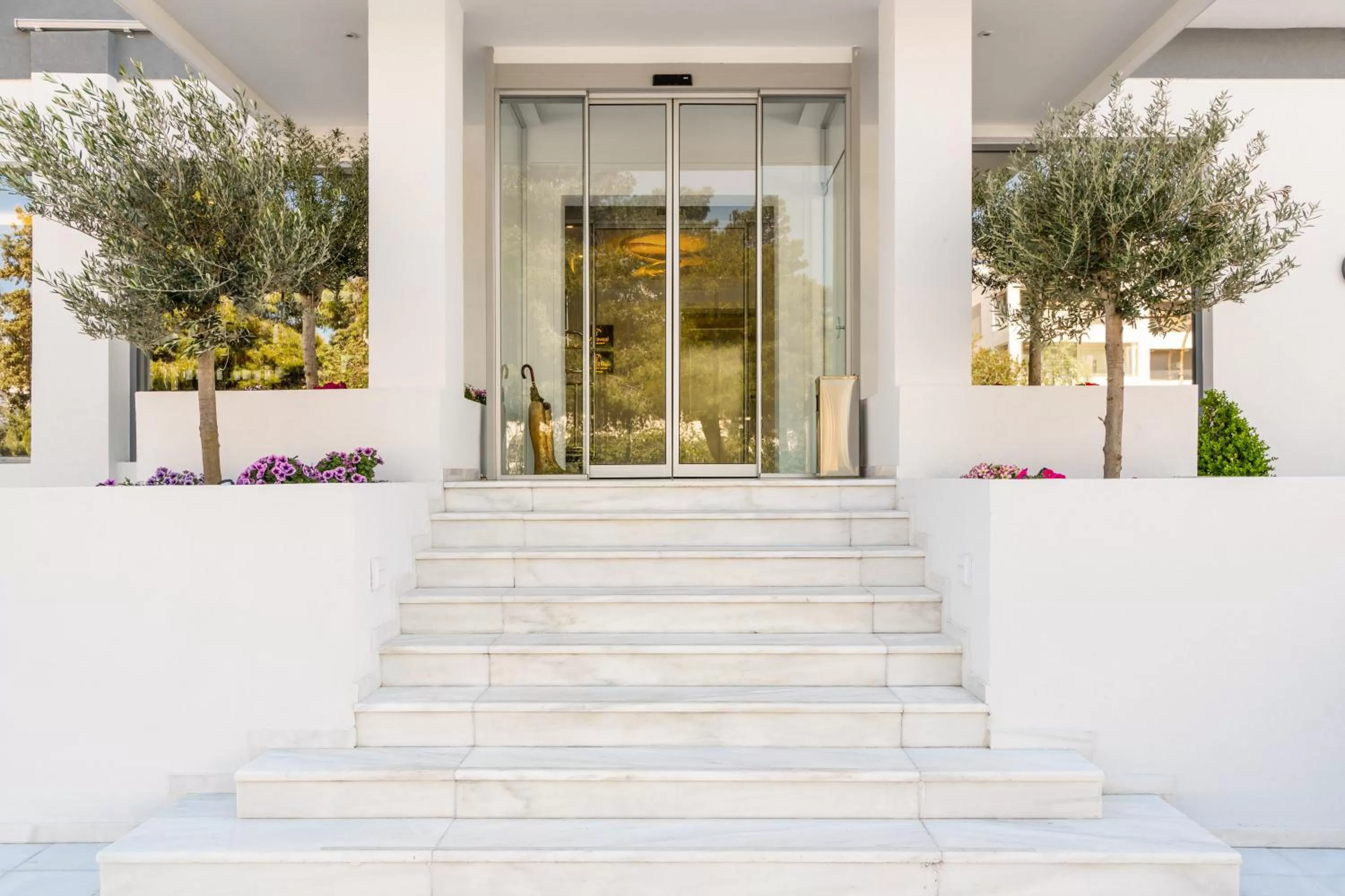 Facade/entrance in Glyfada Riviera Hotel