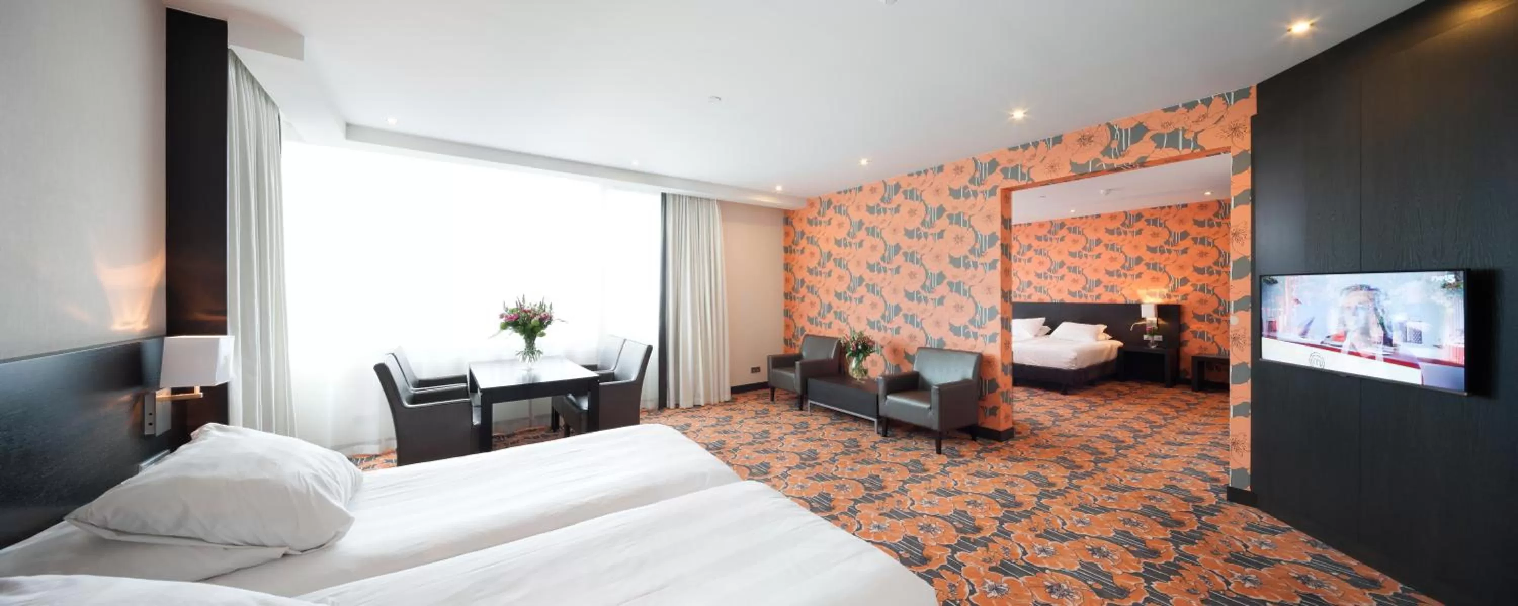 Bedroom, Bed in Hotel Duiven bij Arnhem A12