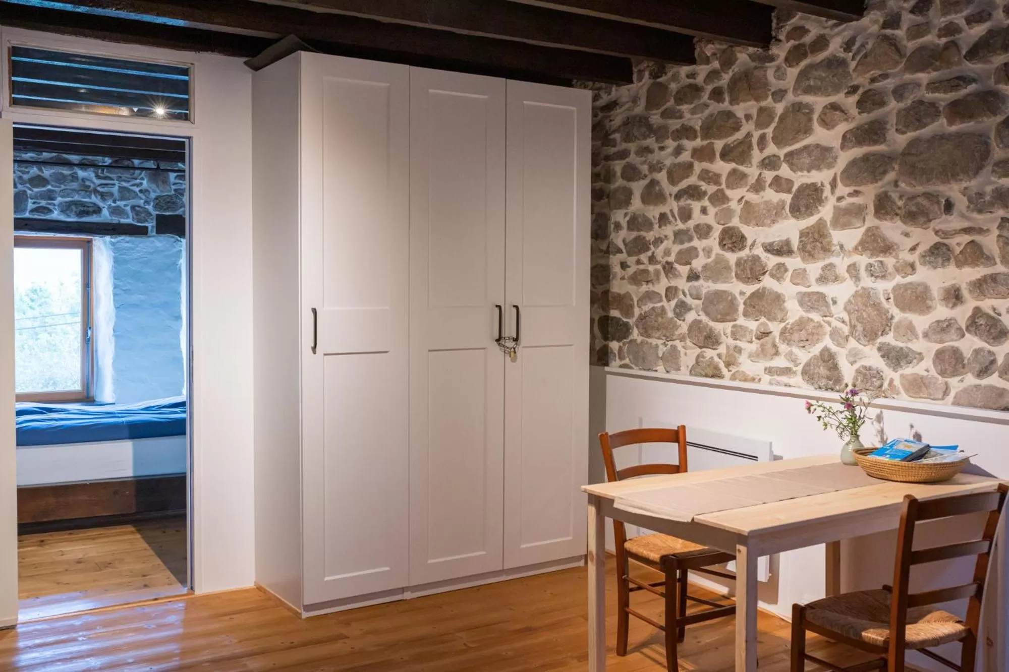 Dining area in B&B MaisonNel