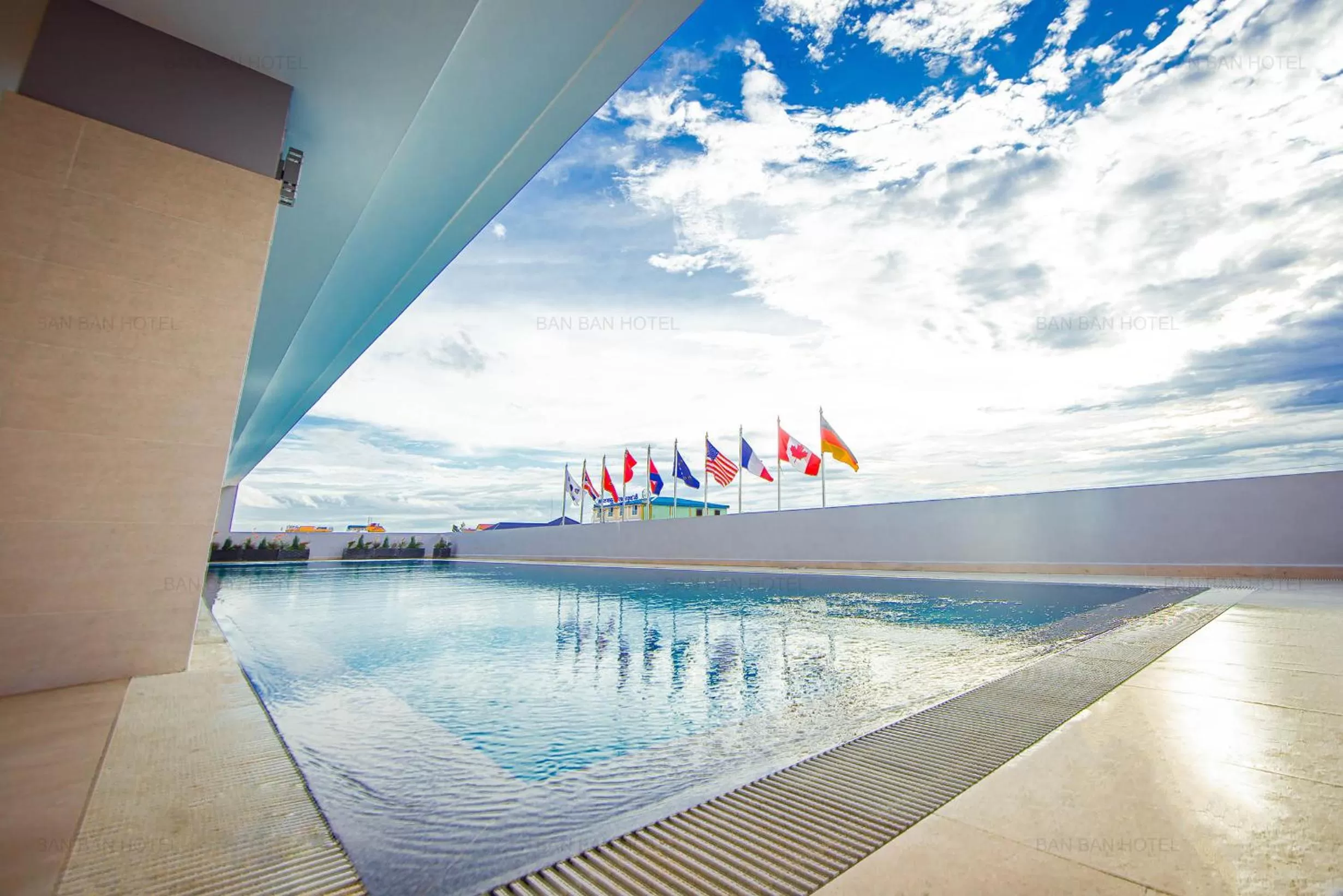 Pool view in Ban Ban Hotel