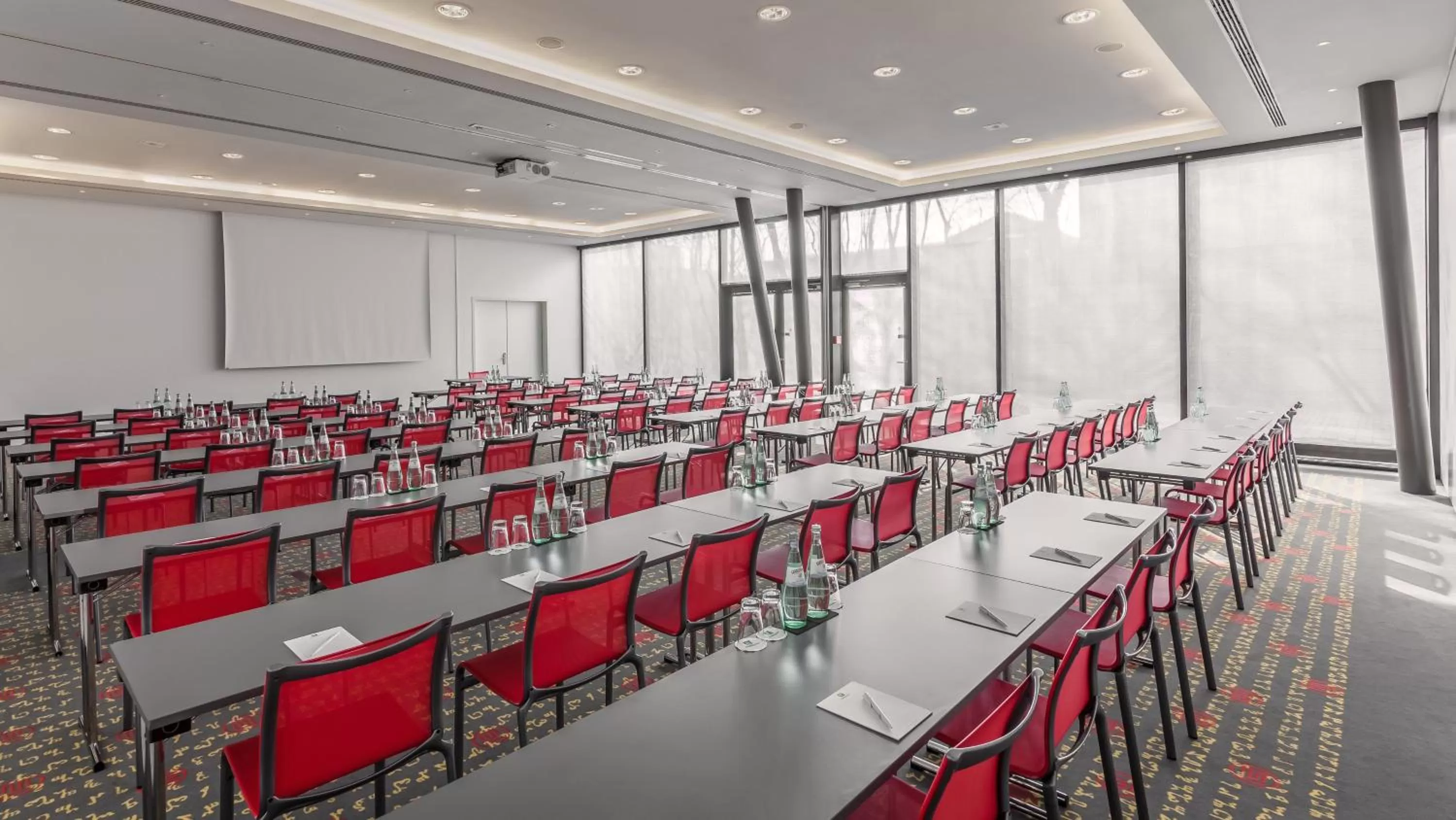 Meeting/conference room in Holiday Inn Munich - Westpark by IHG