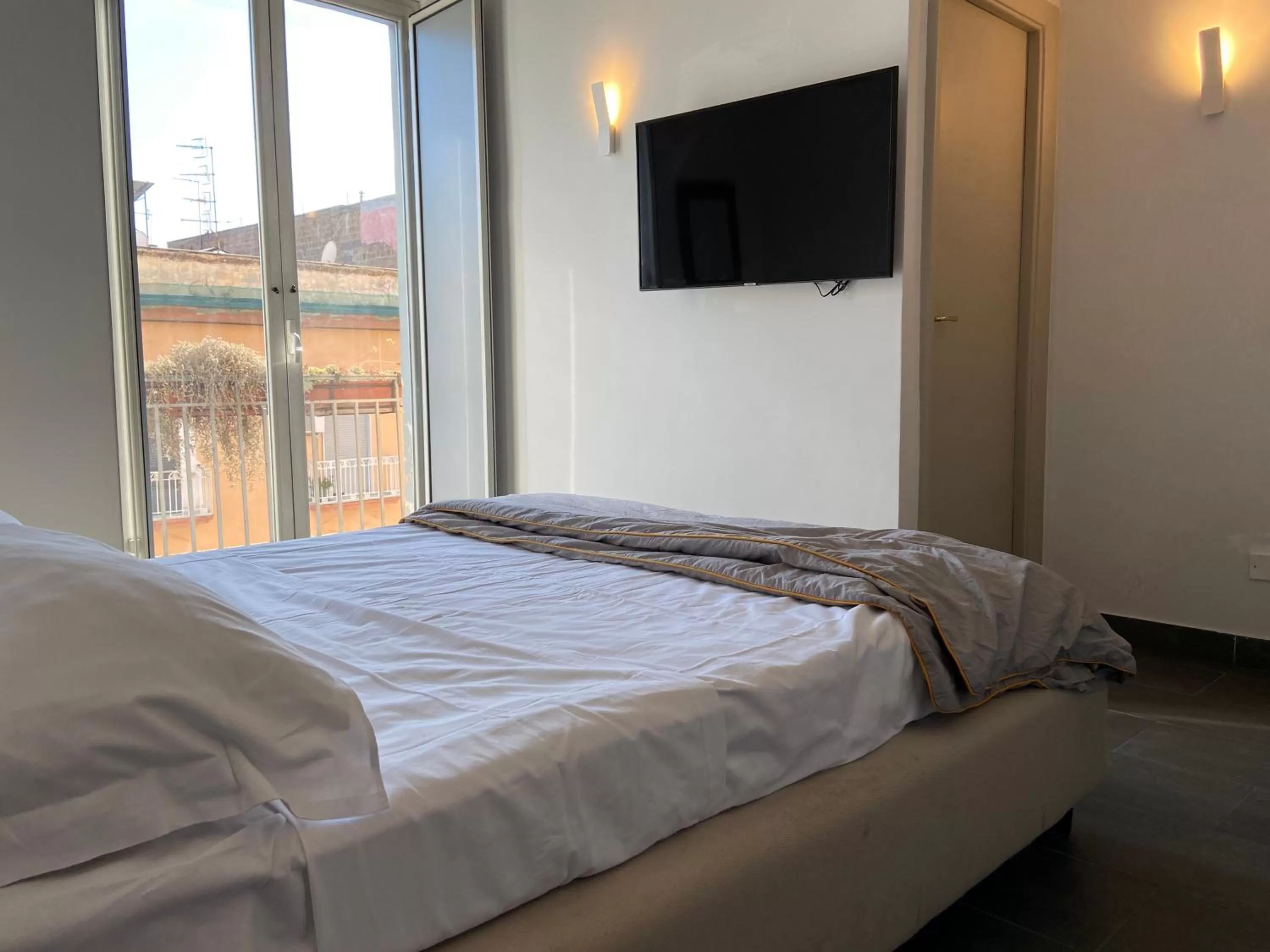 Bedroom, Bed in Jazz Hotel