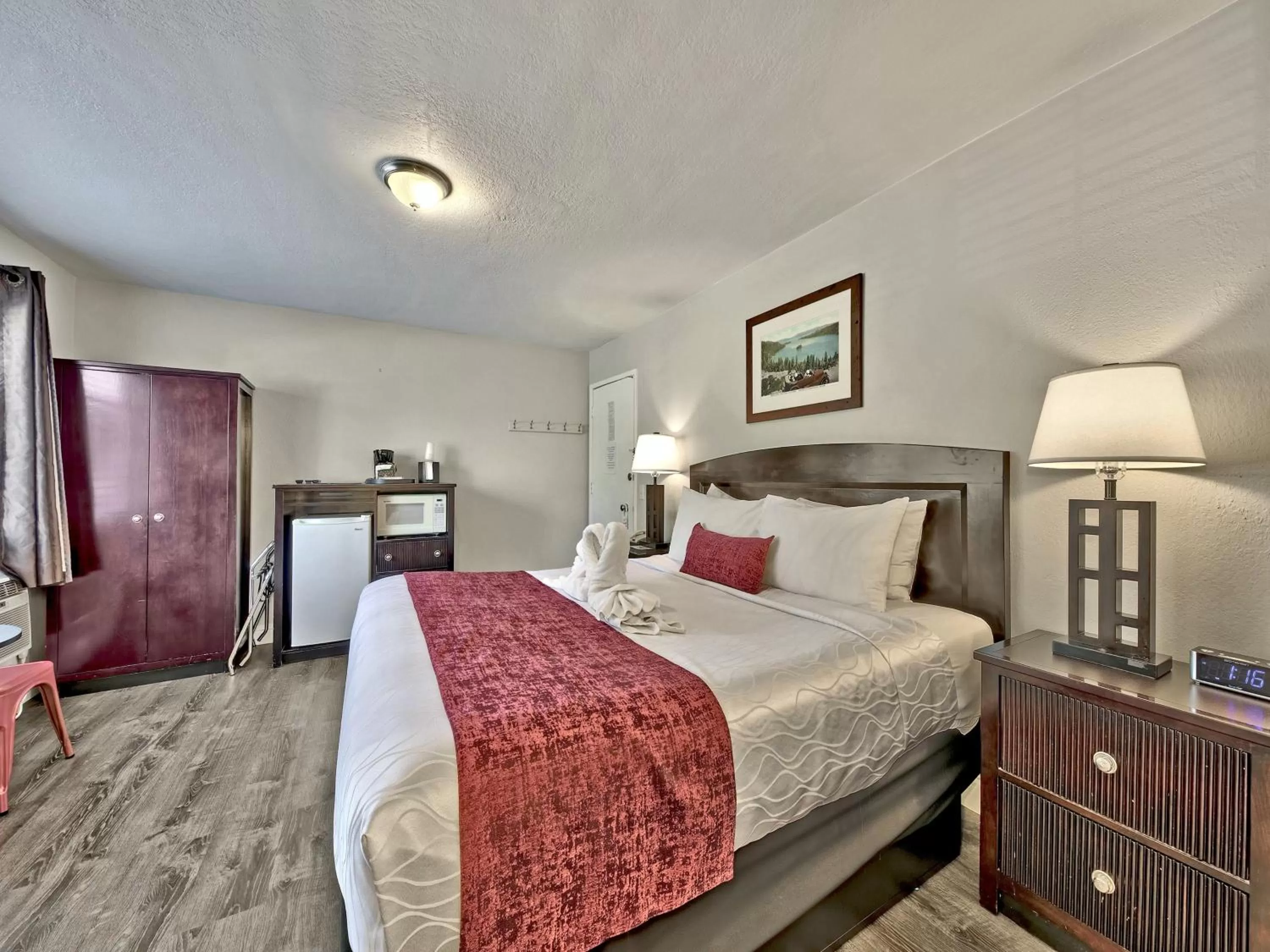 Deluxe King Suite with Spa Bath in Heavenly Inn Lake Tahoe