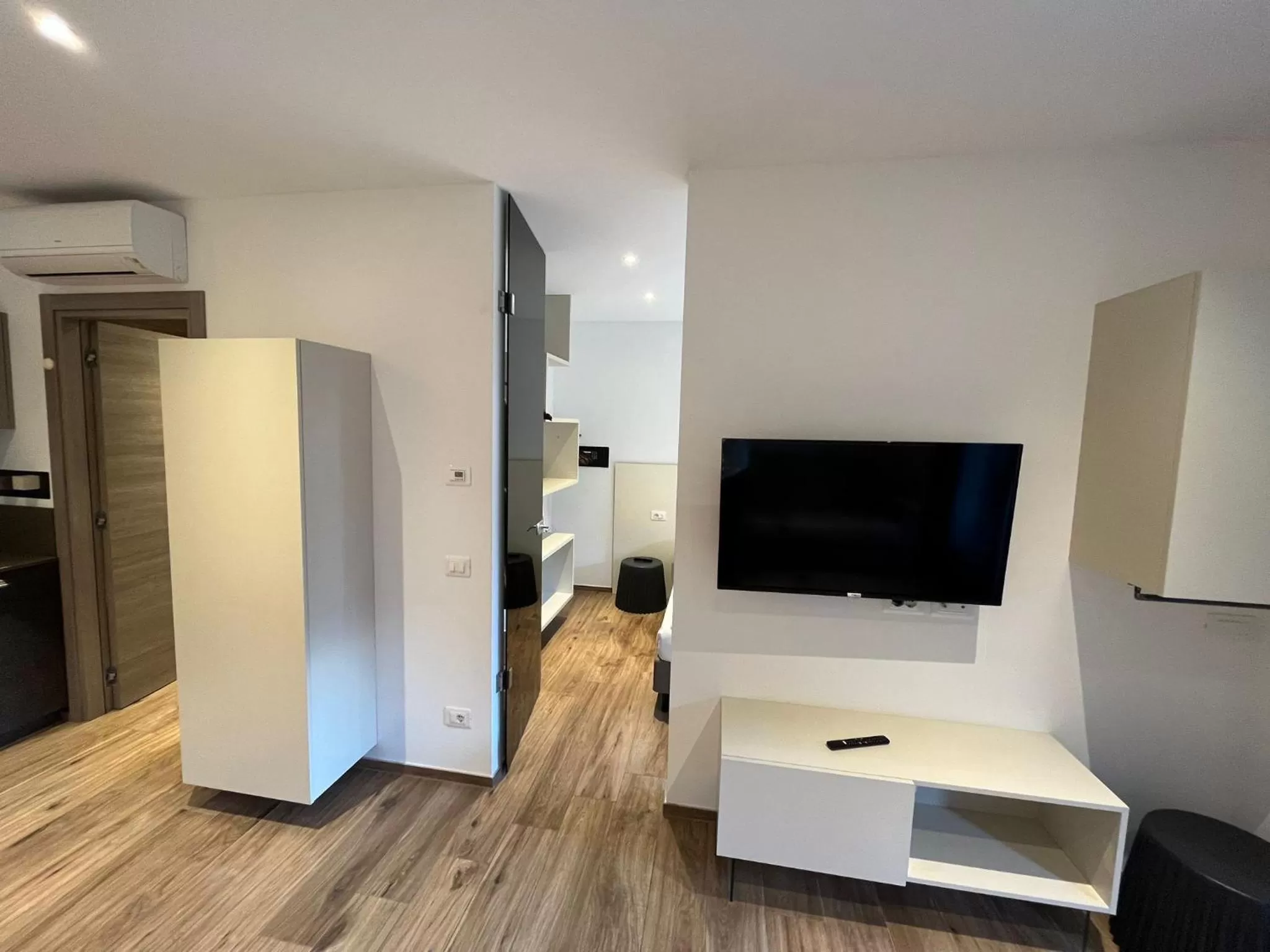 Bedroom in Riva Lake Lodge