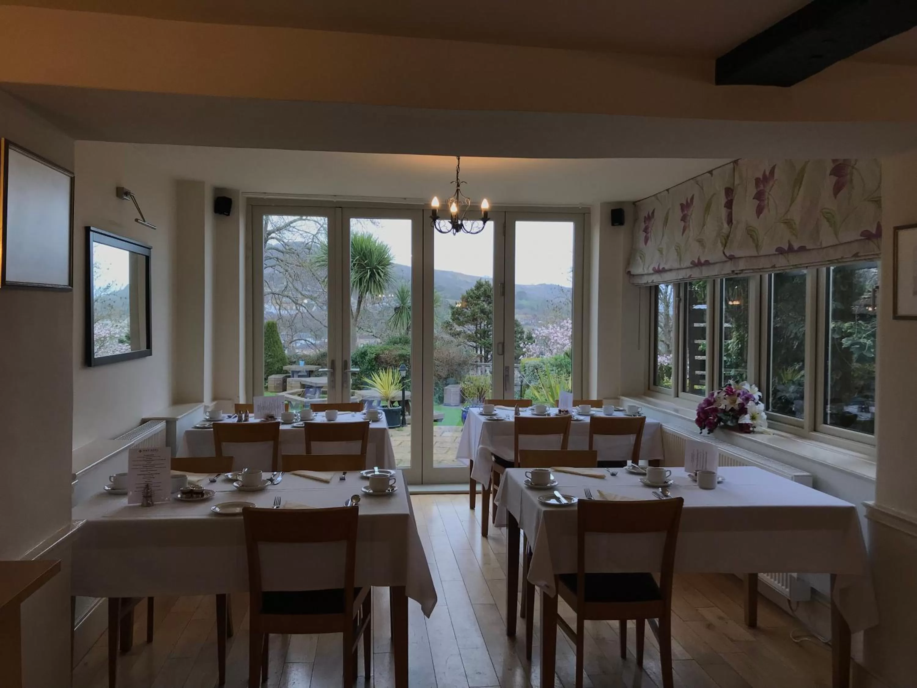 Dining area in The Mariners Hotel