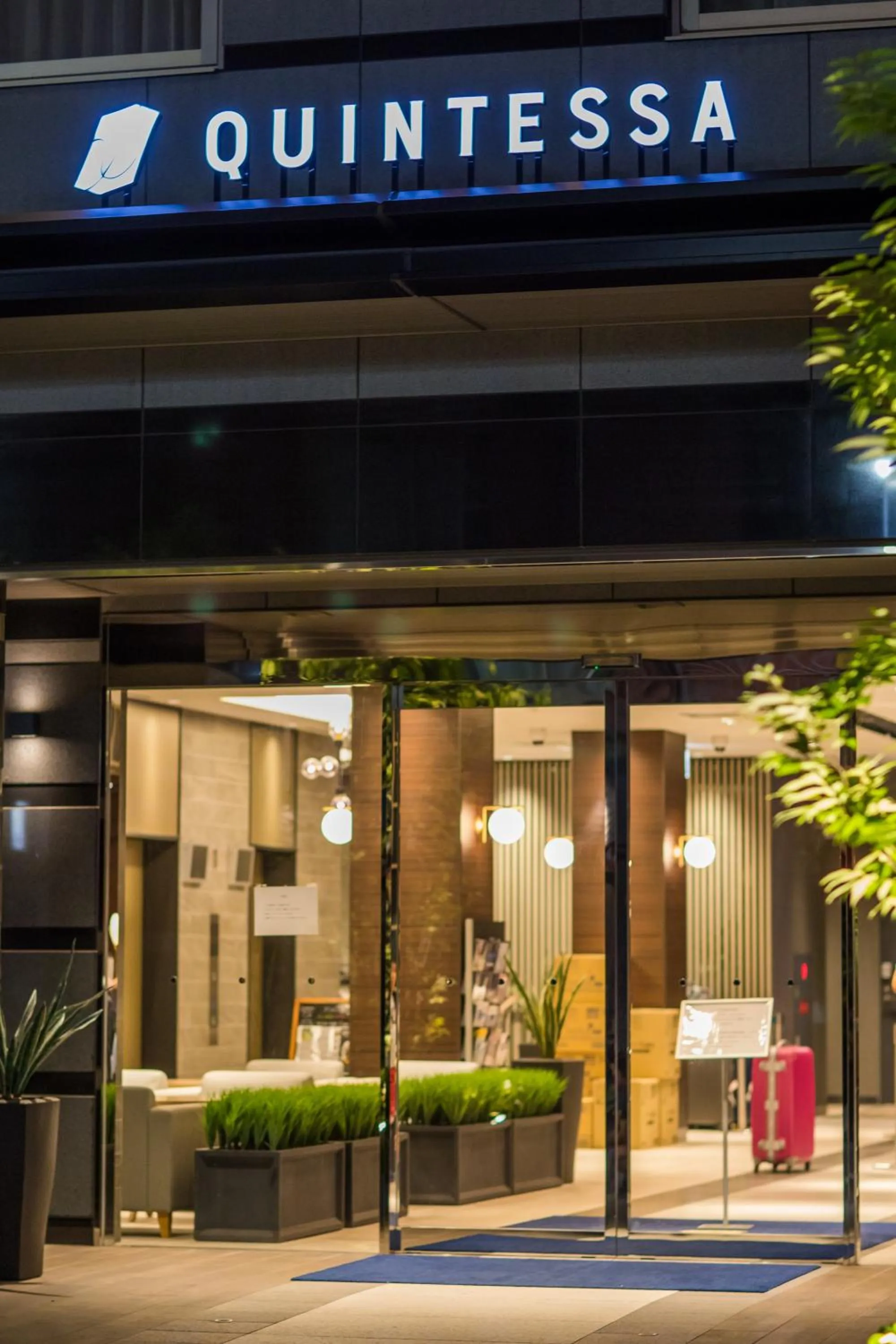 Property building in Quintessa Hotel Osaka Shinsaibashi Comic & Books