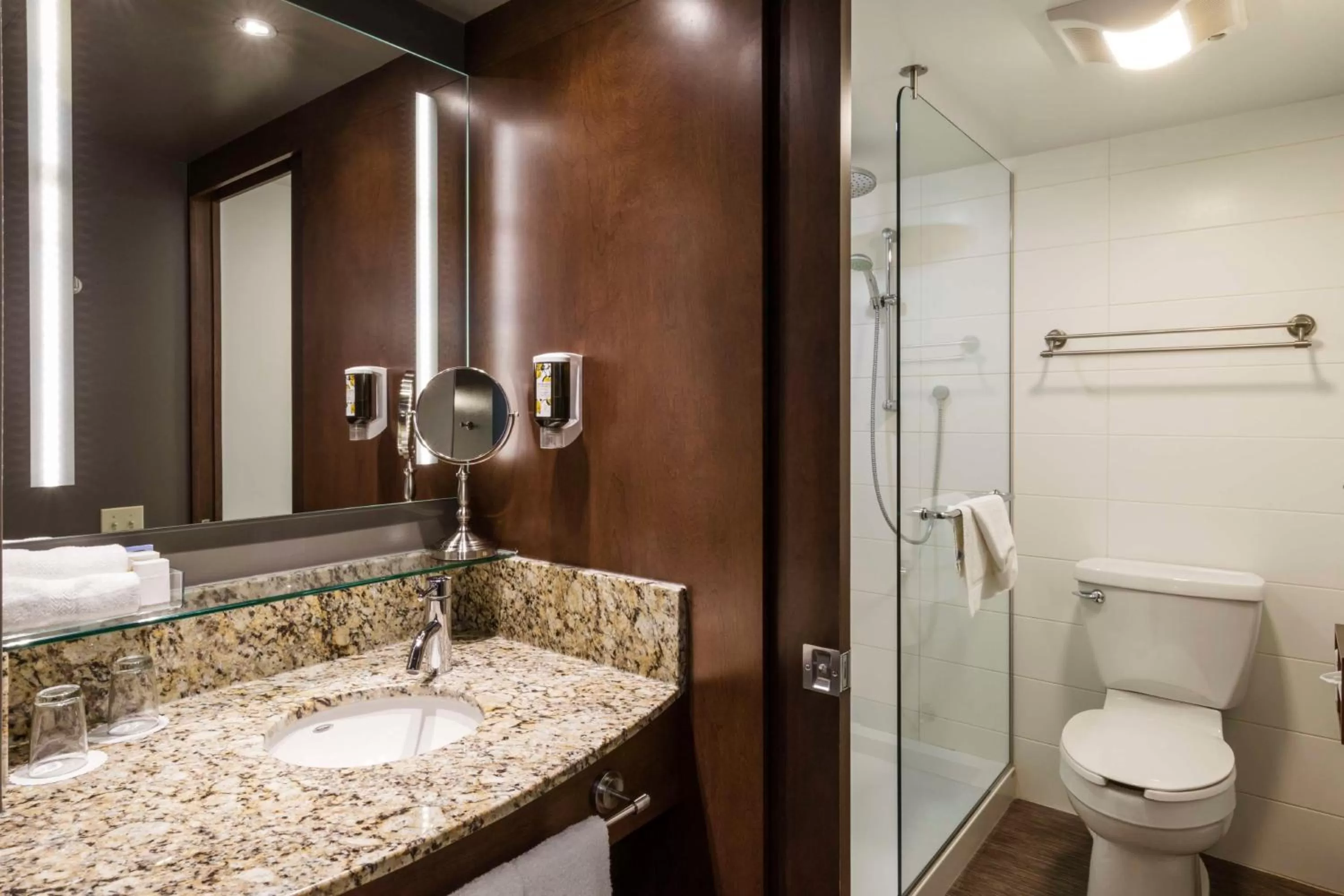 Hôtel & Suites Normandin Québec