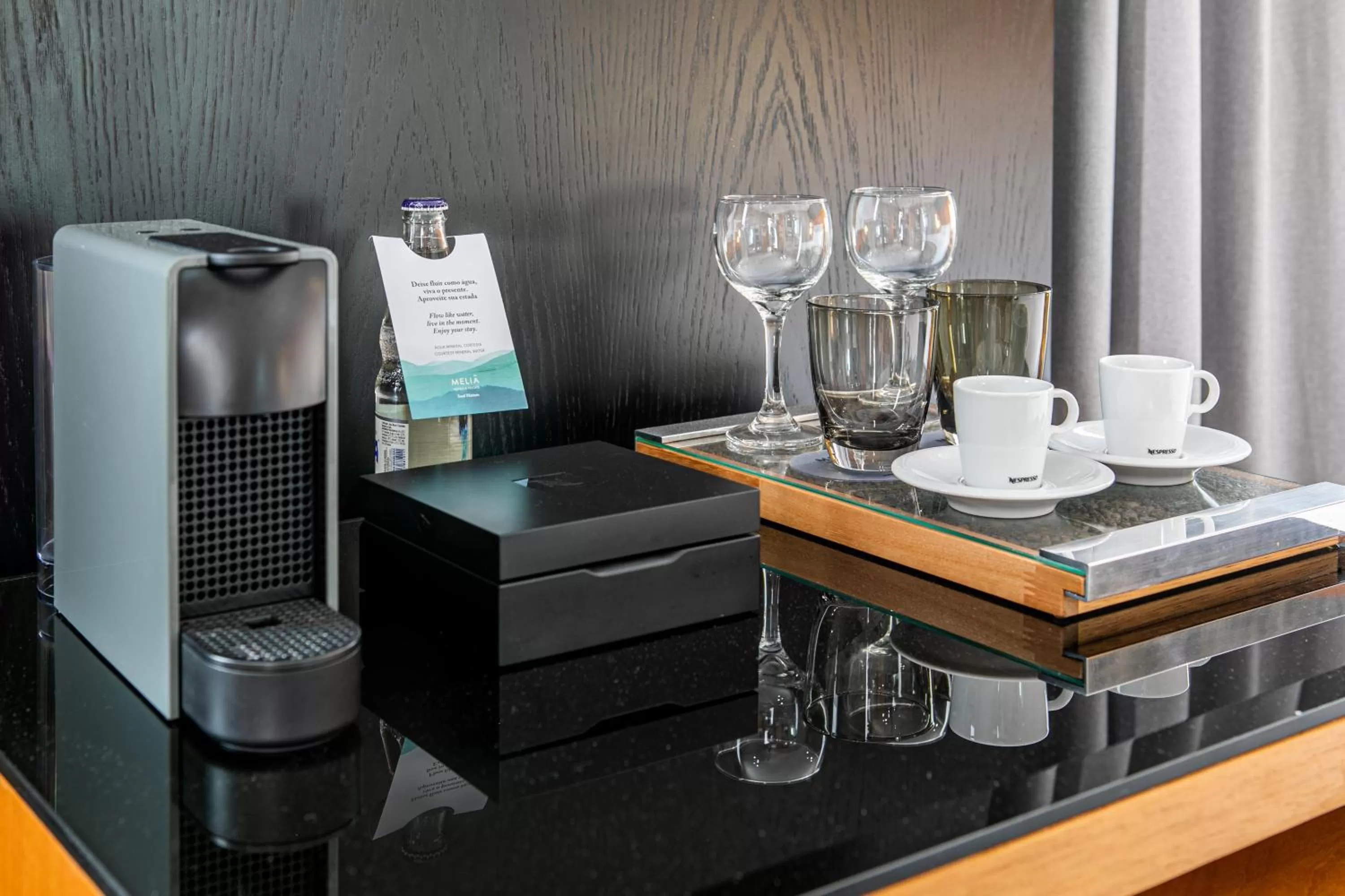 Coffee/tea facilities in Meliá Jardim Europa