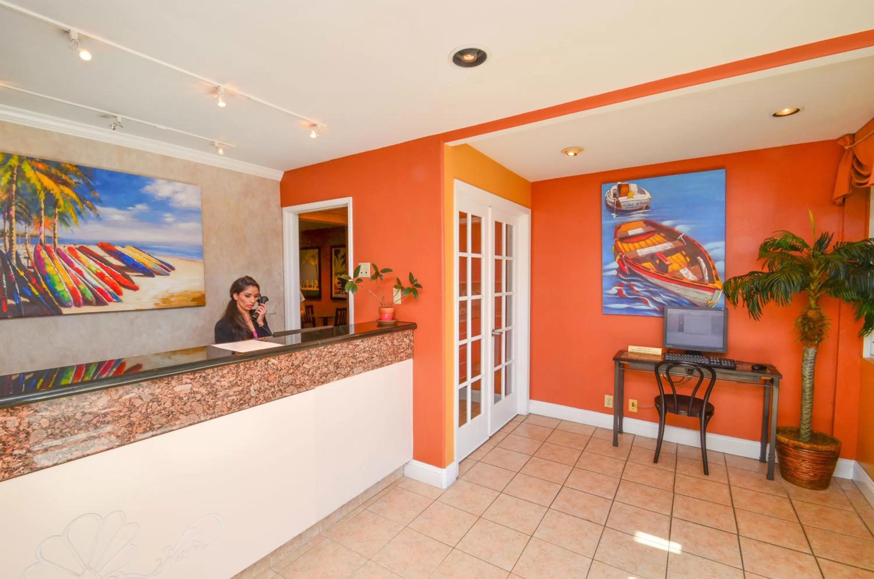 Lobby or reception in Continental Inn