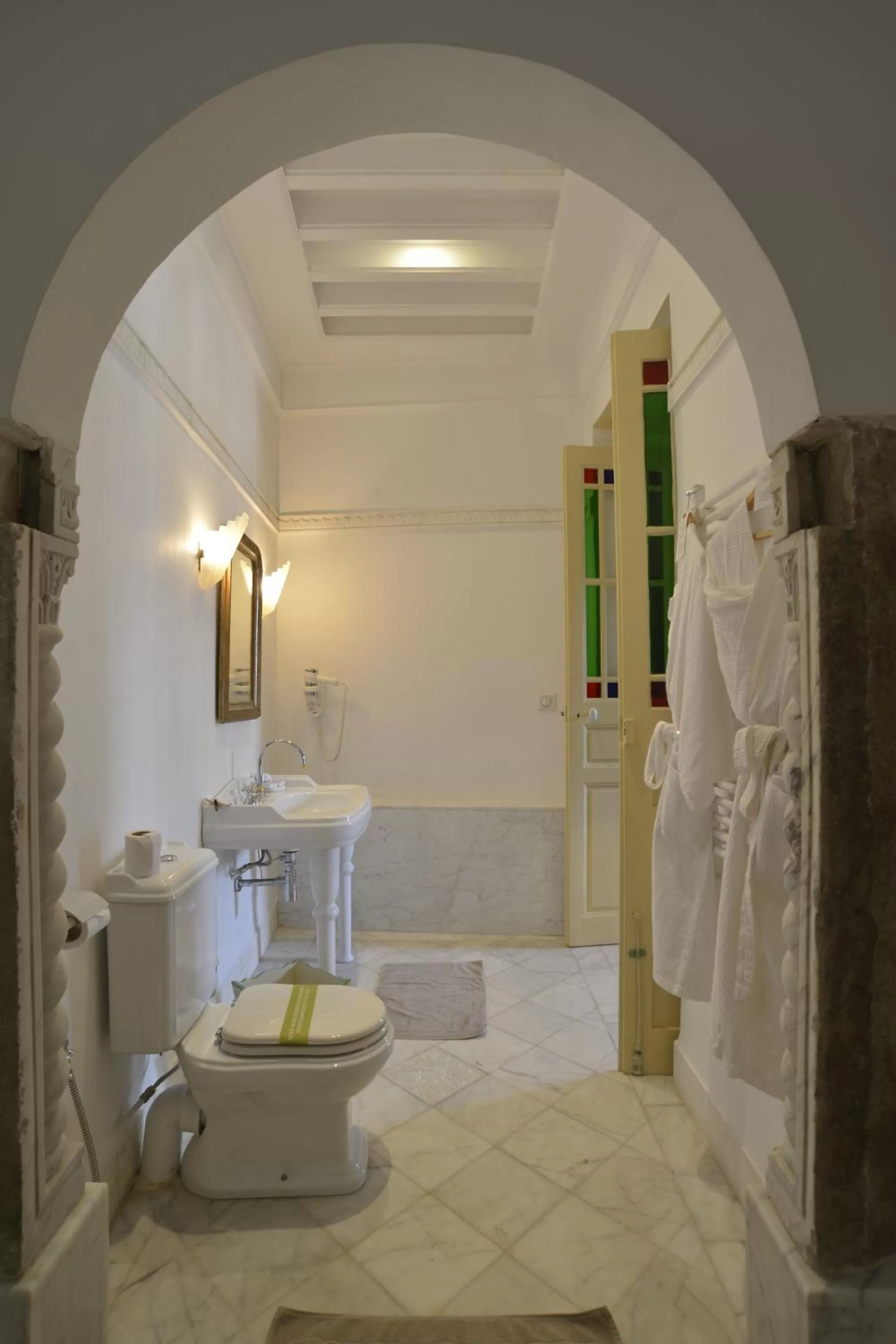 Shower in Palais Bayram