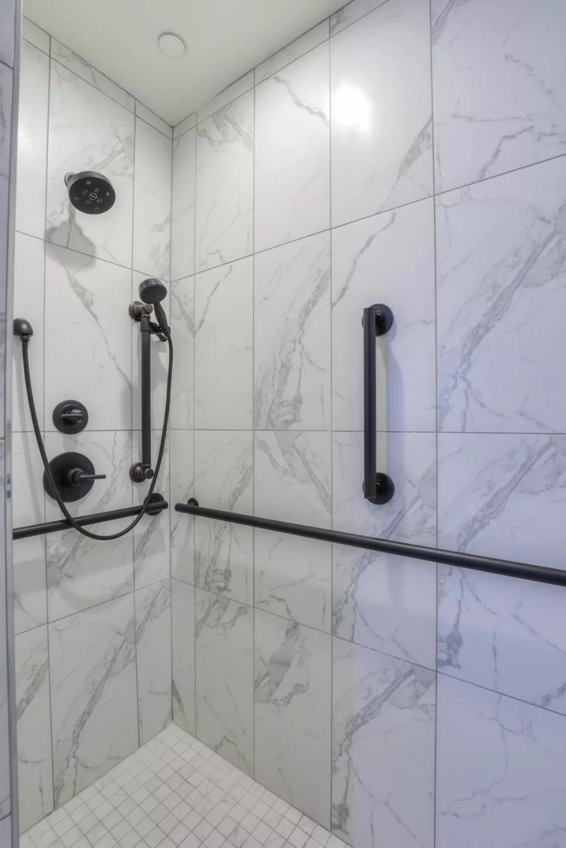 Bathroom in Studio 154 Hotel