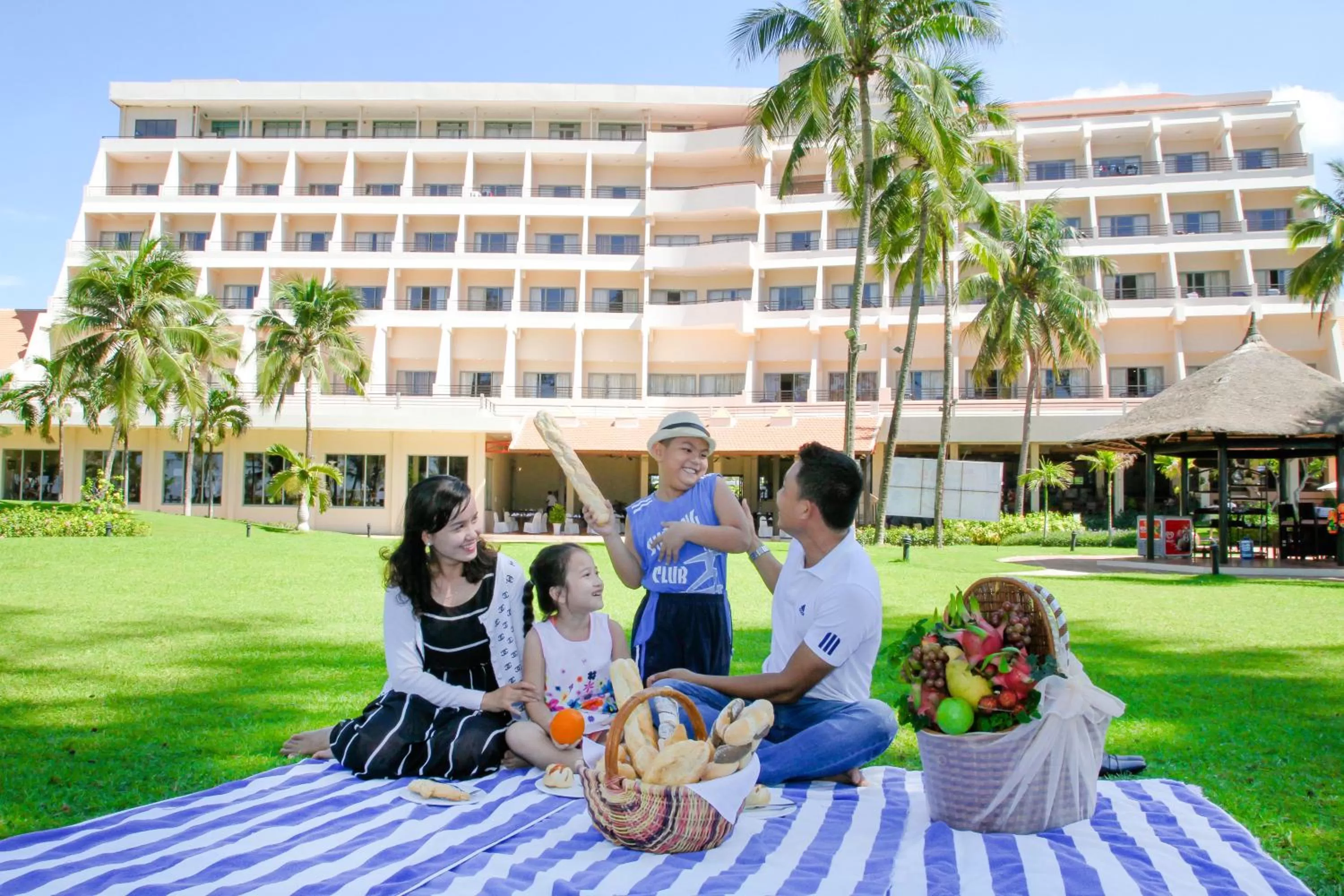 People in Phan Thiet Ocean Dunes Resort