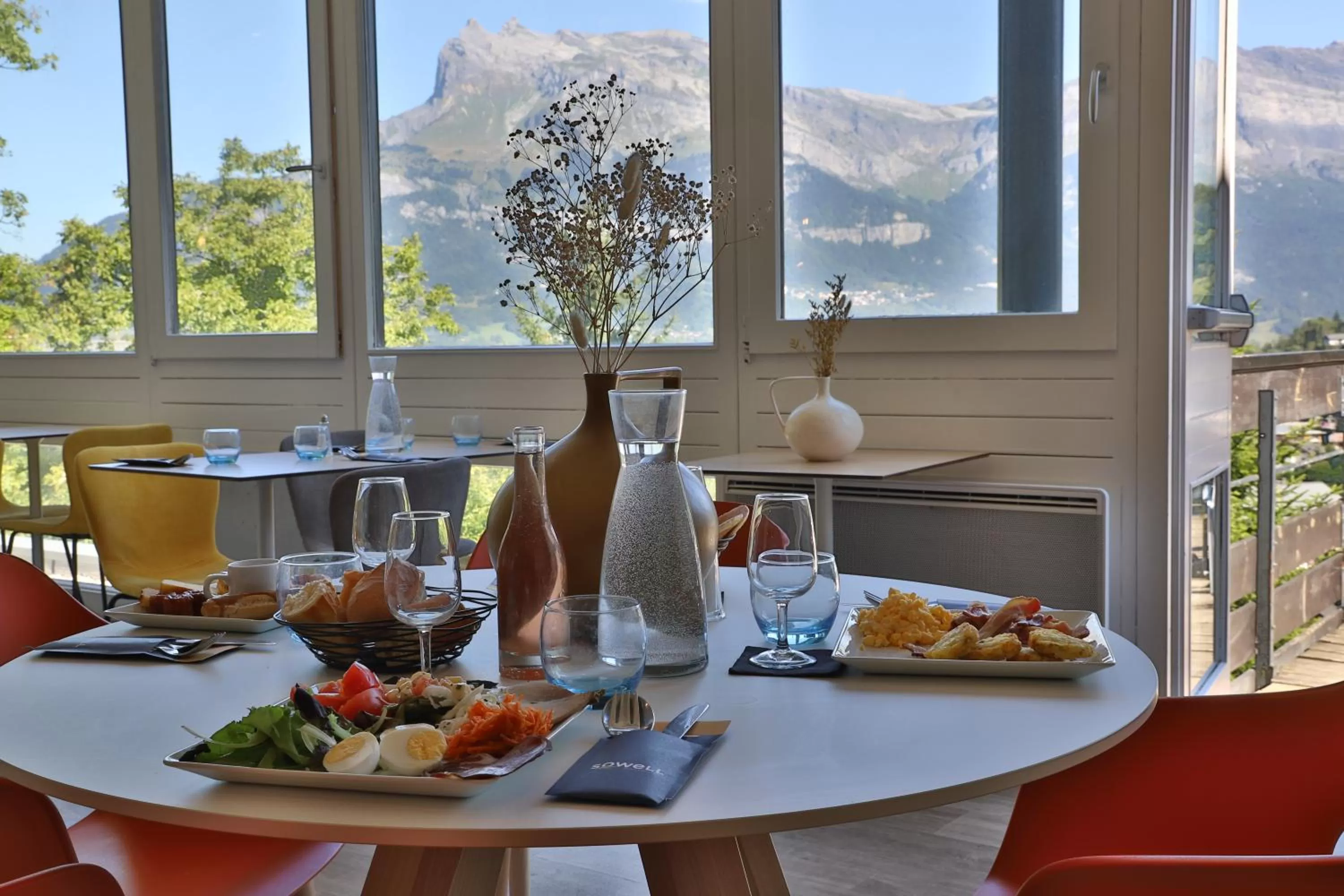Restaurant/places to eat in SOWELL HOTELS Mont Blanc et SPA