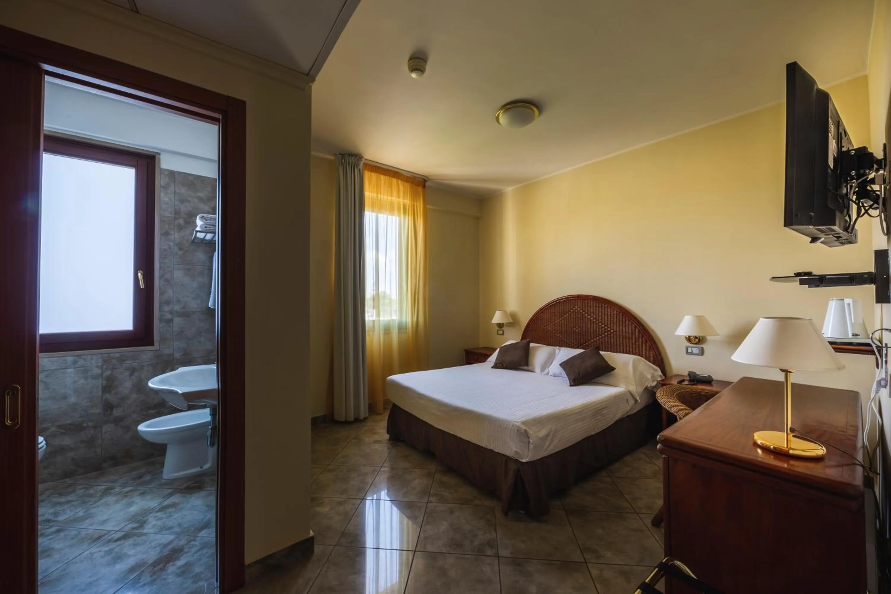 Bed in Apulia Hotel Taranto Ara Solis