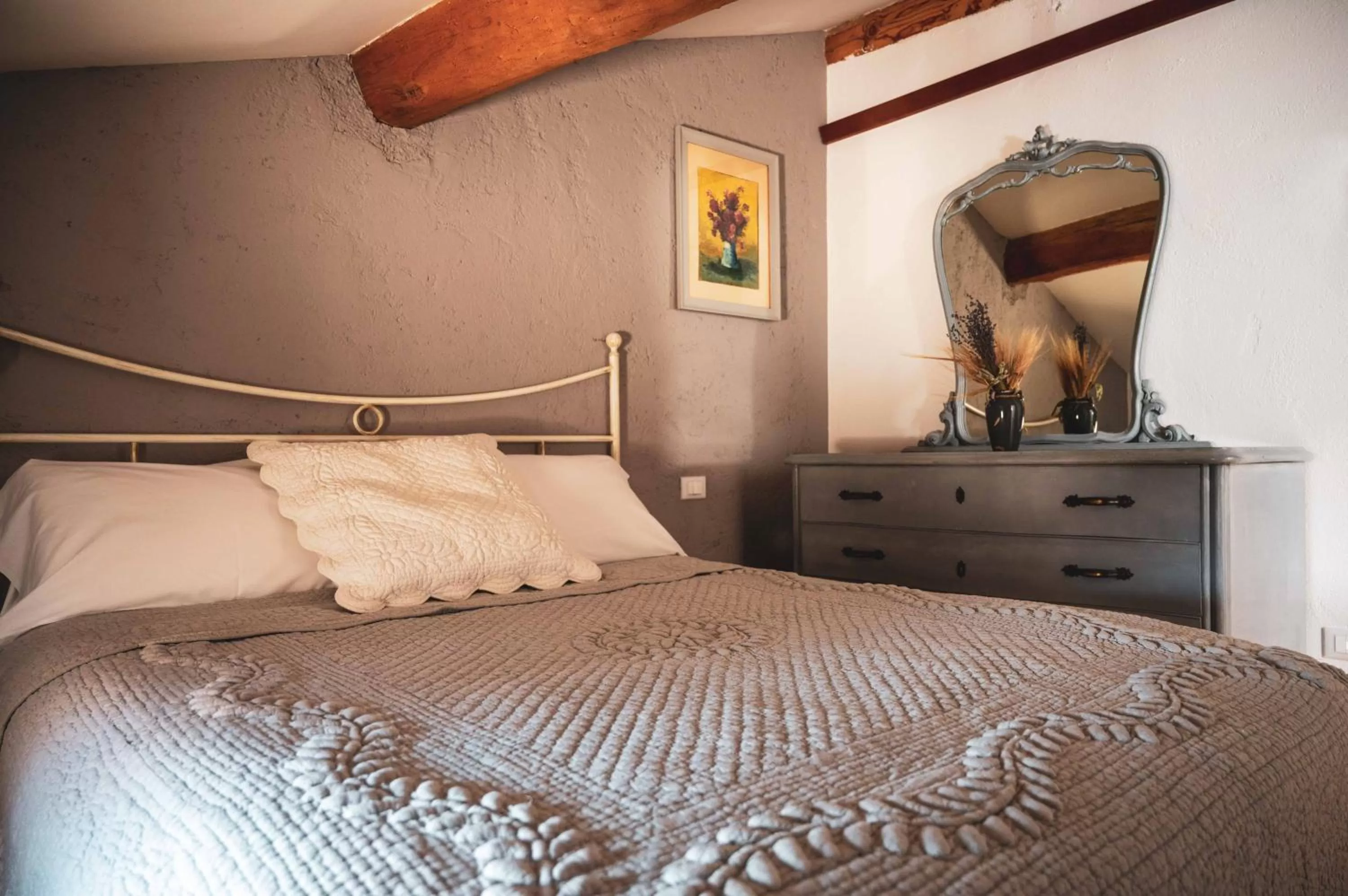 Junior Suite with Garden View in B&B Corte del Mincio