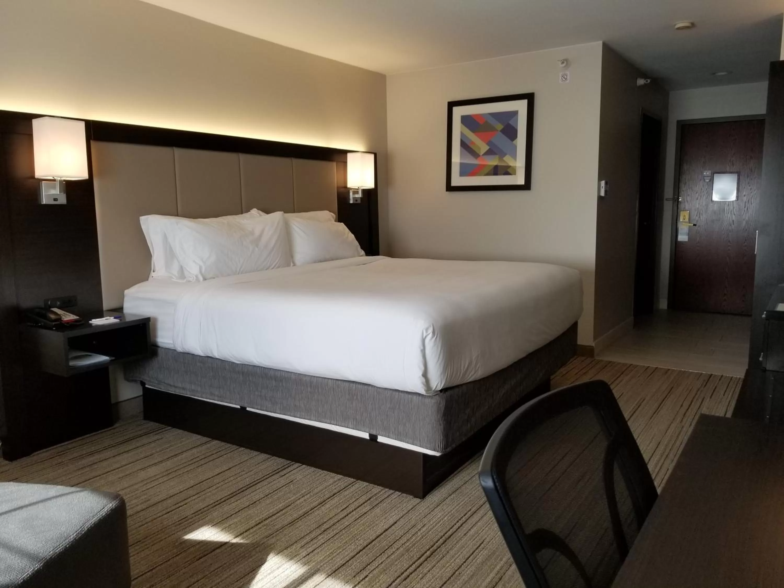 Photo of the whole room, Bed in Holiday Inn Express Birch Run-Frankenmuth Area by IHG