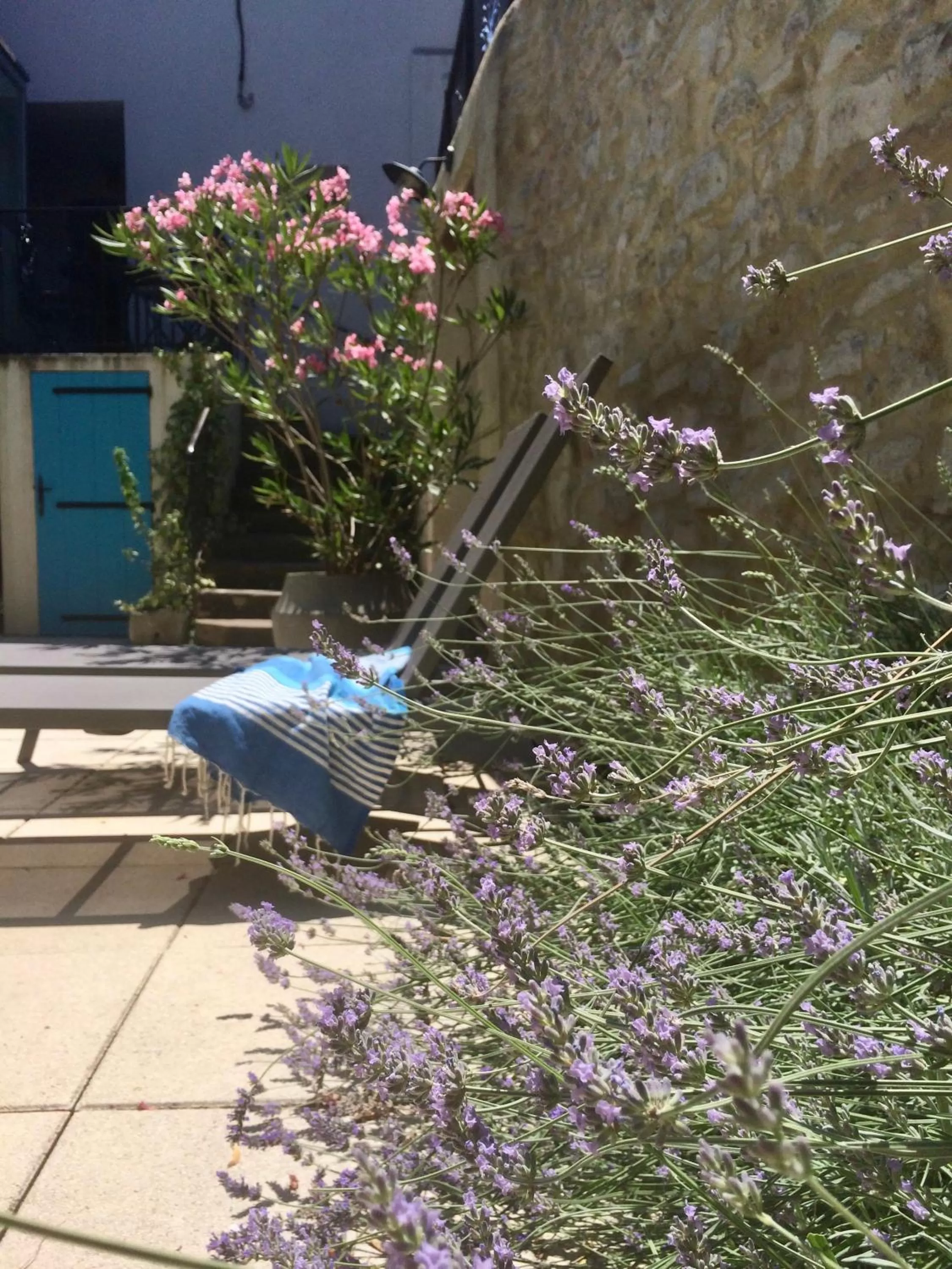 Patio in L'Autre Maison