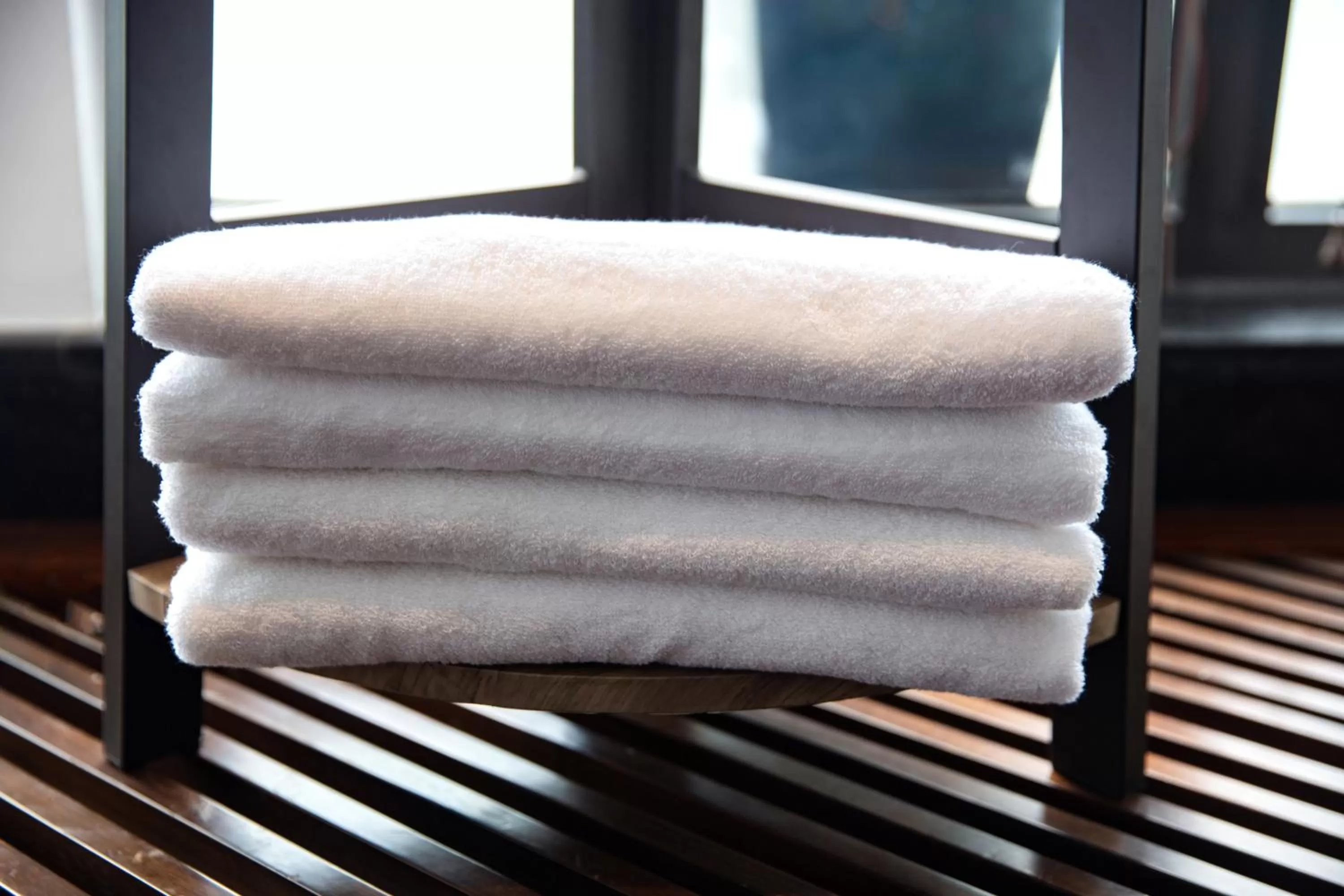 Public Bath in Hanoi Center Silk Hotel & Travel