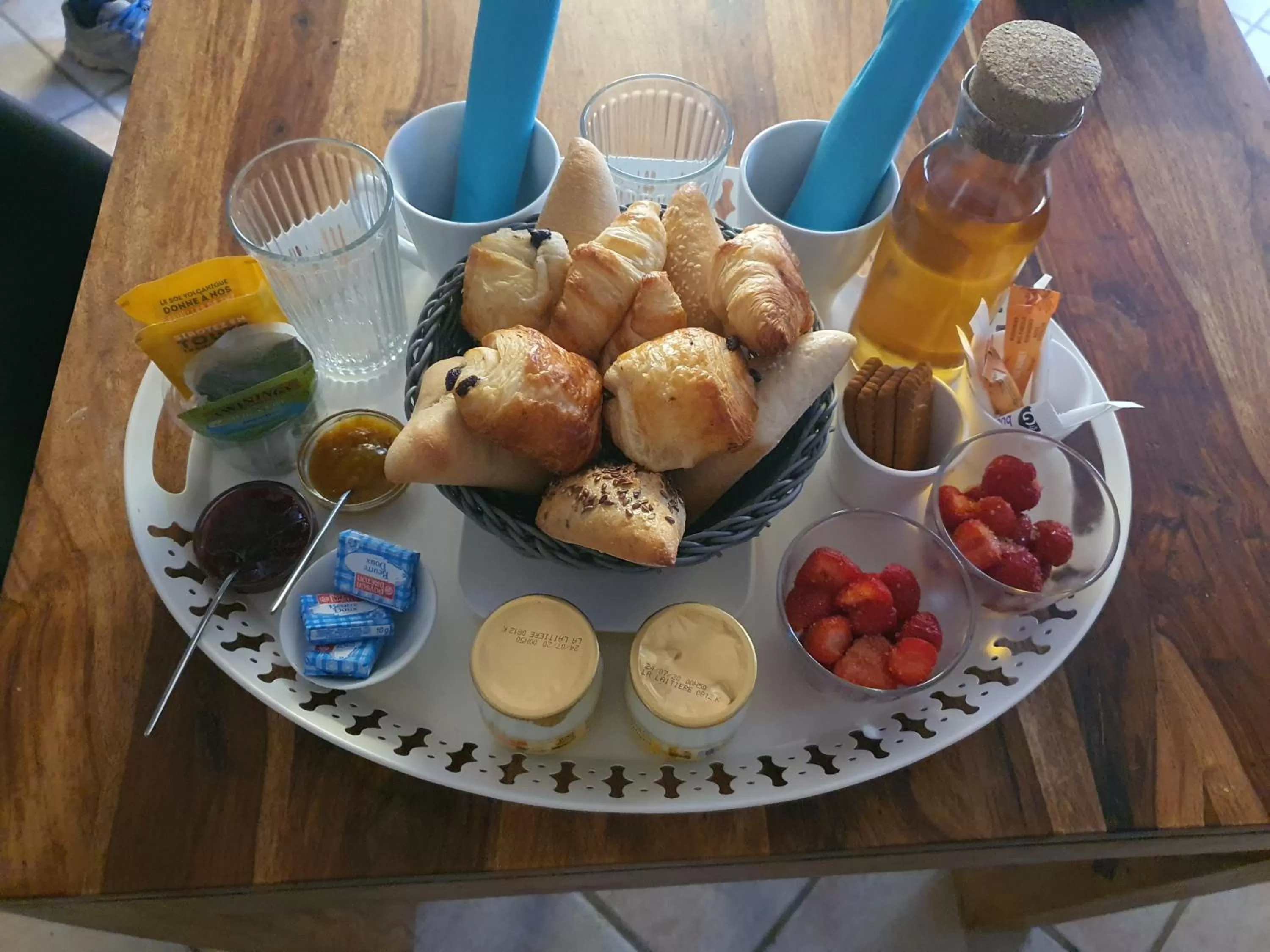 Bastide Bellugue Maison d'hôtes réseau Bienvenue à La Ferme à 3 minutes de Lourmarin