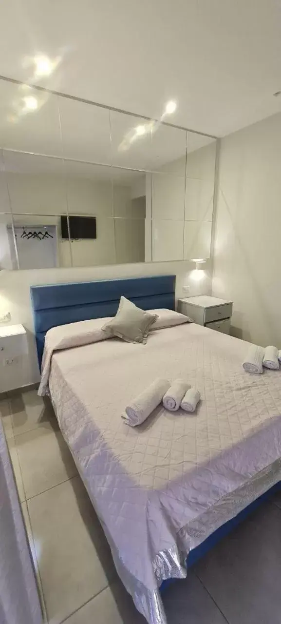 Standard Double Room in LA NUOVA HERA Standard Double Room in LA NUOVA HERA