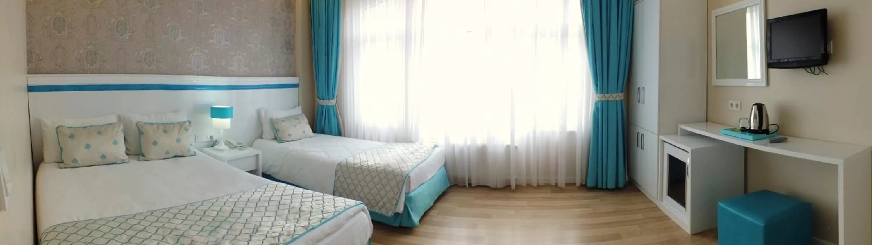Photo of the whole room, Bed in Star Holiday Hotel