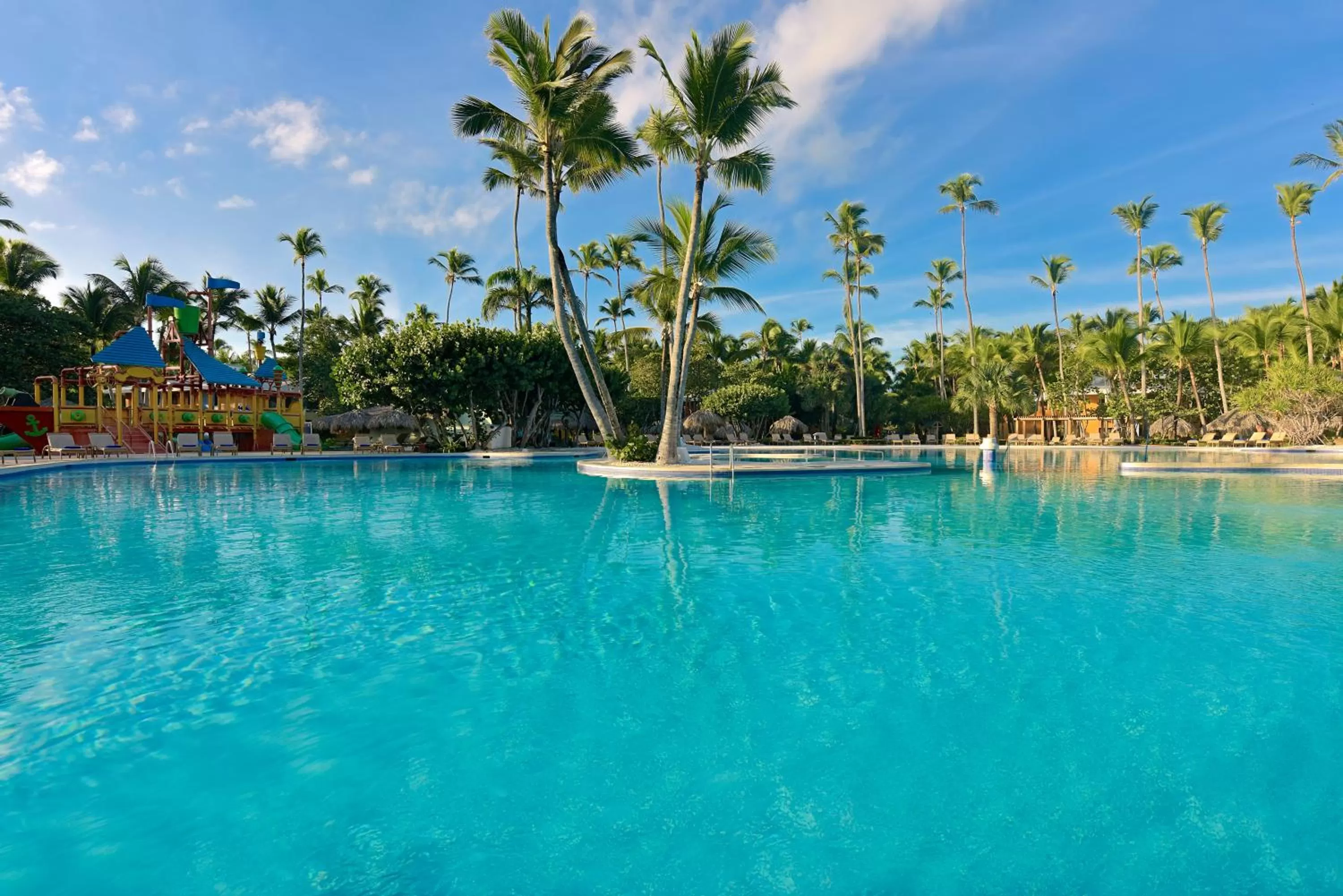 Swimming pool in Iberostar Selection Bavaro Suites - All Inclusive