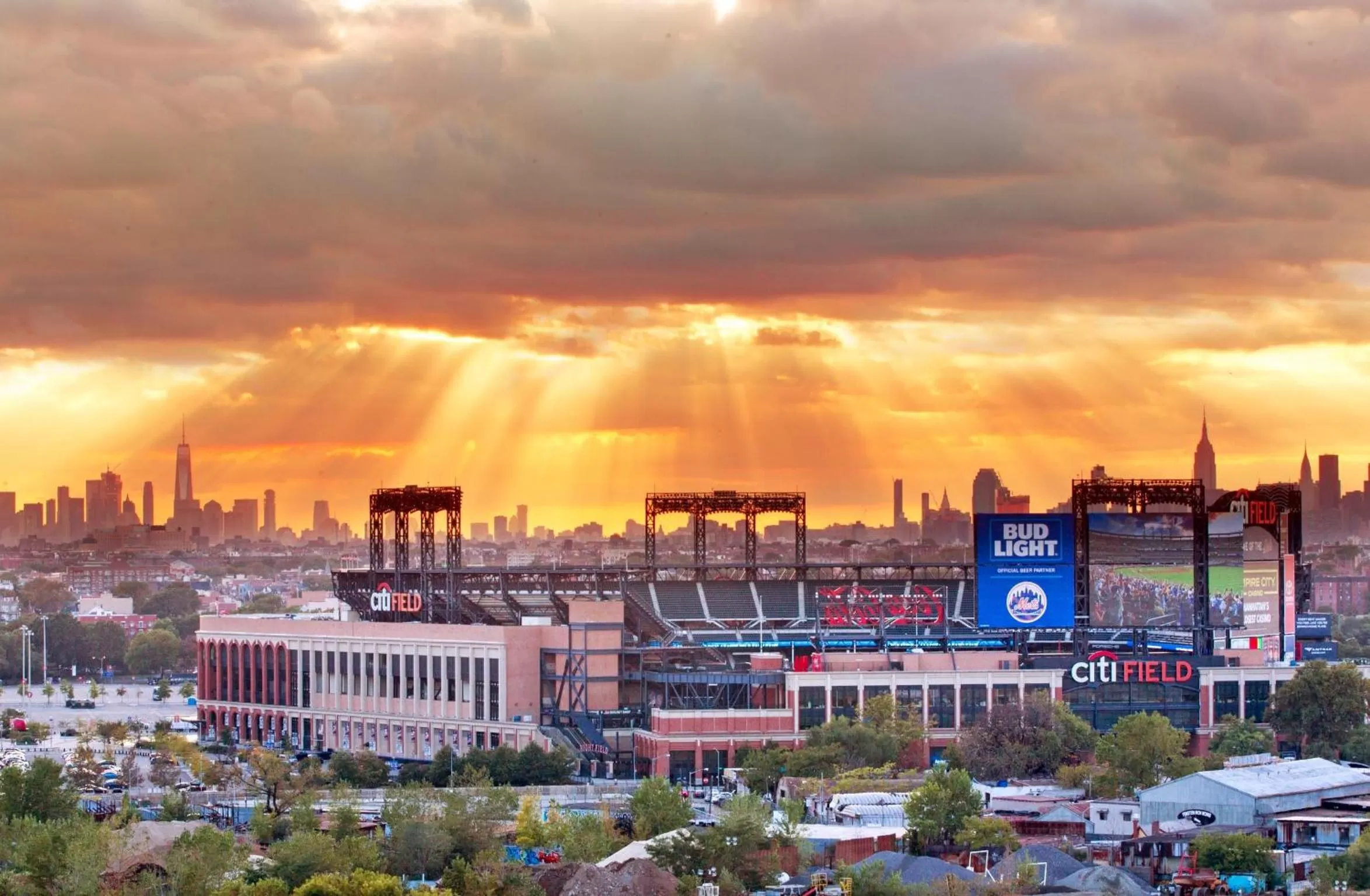 City view in The Parc Hotel
