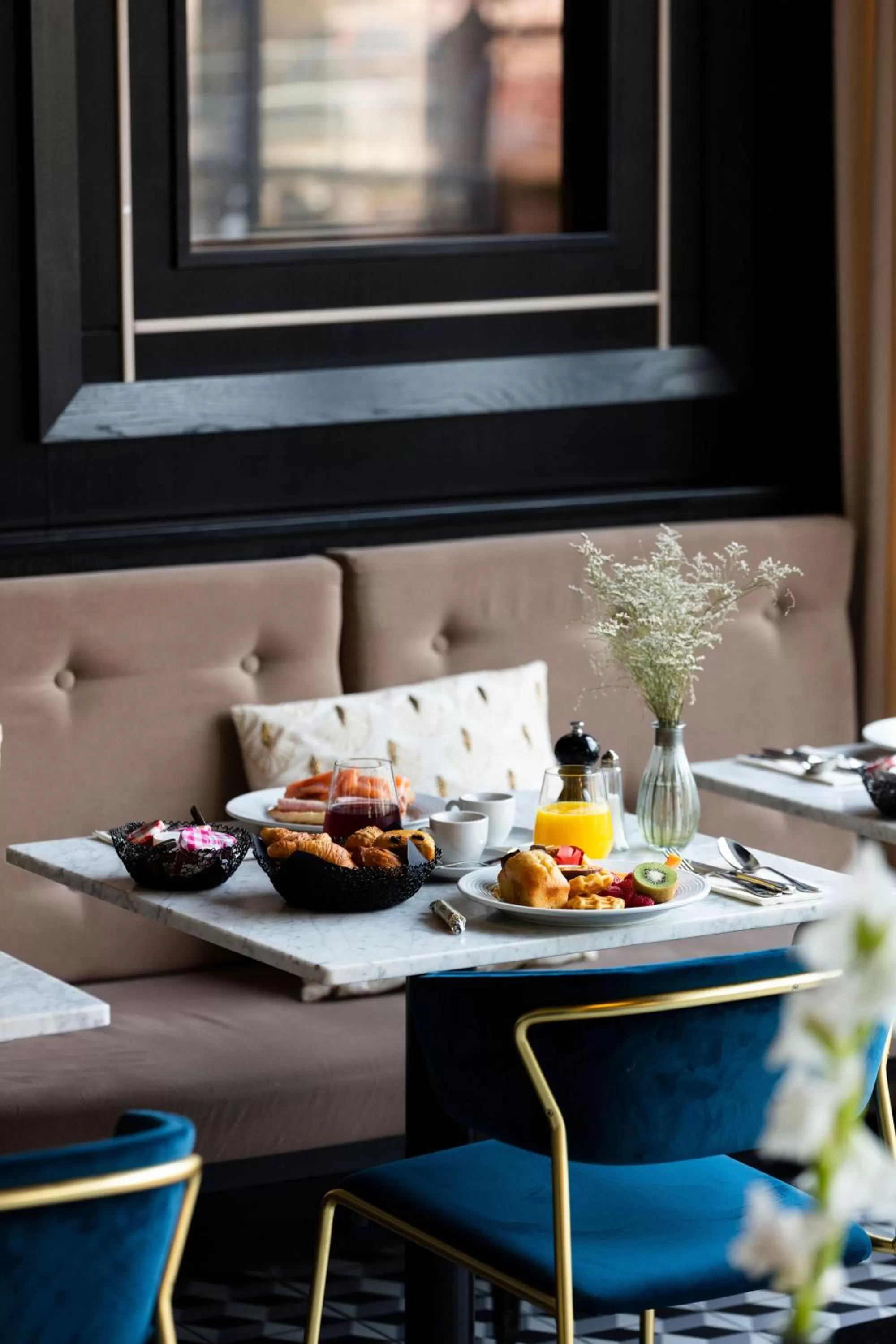 Breakfast in Hôtel Restaurant le Touring - Teritoria