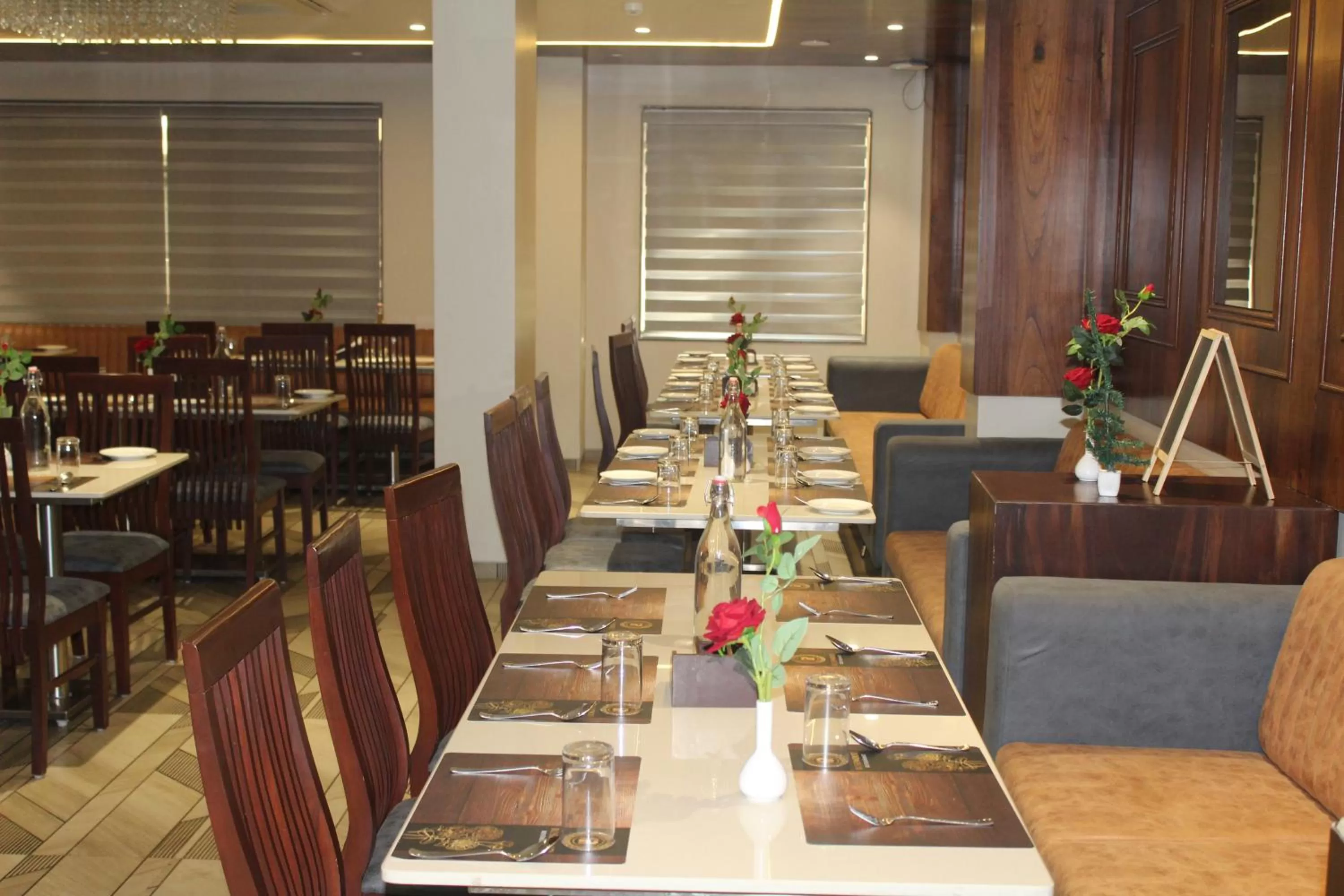 Breakfast in Hotel Rudra Royals