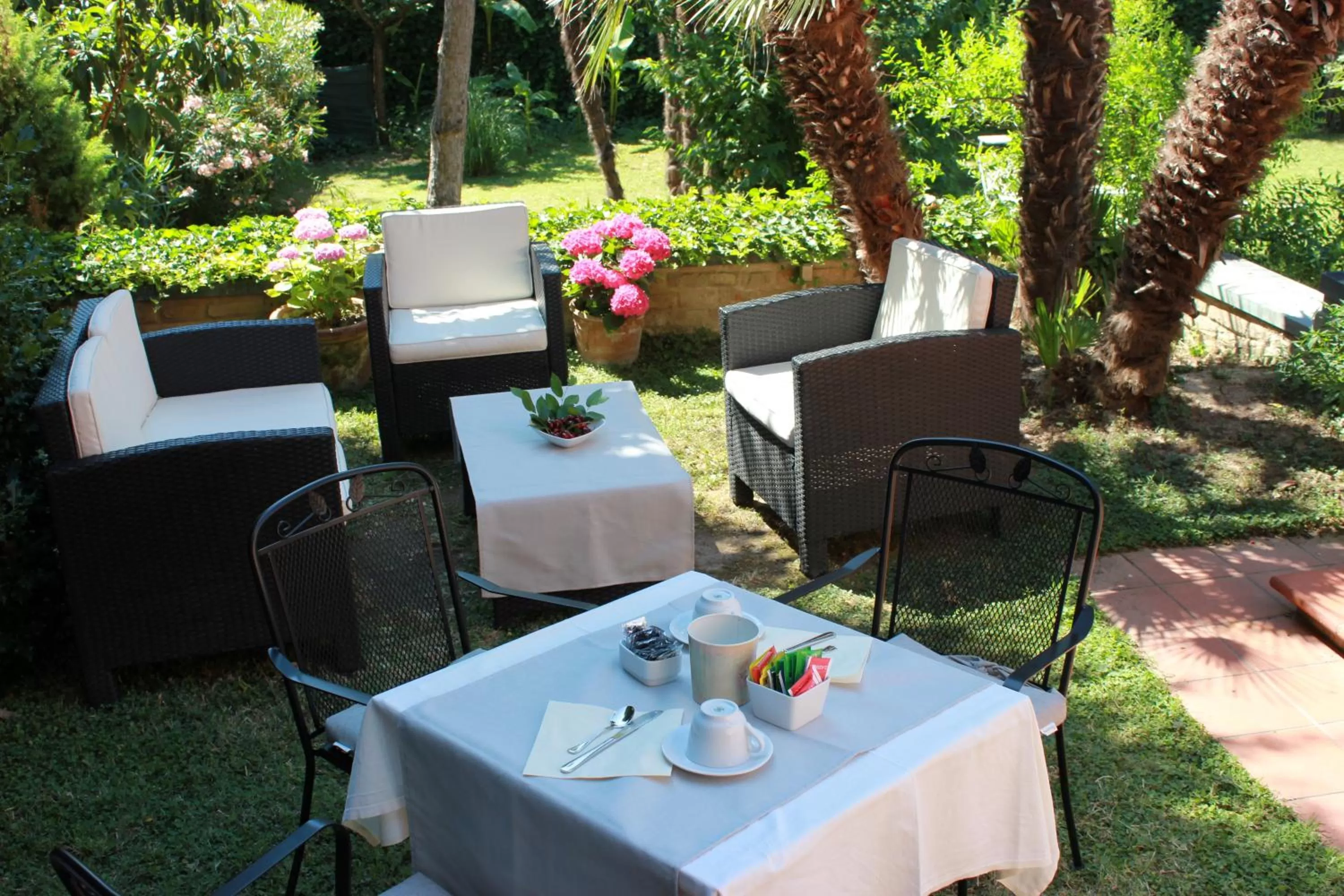 Restaurant/places to eat in Ai Giardini di San Vitale