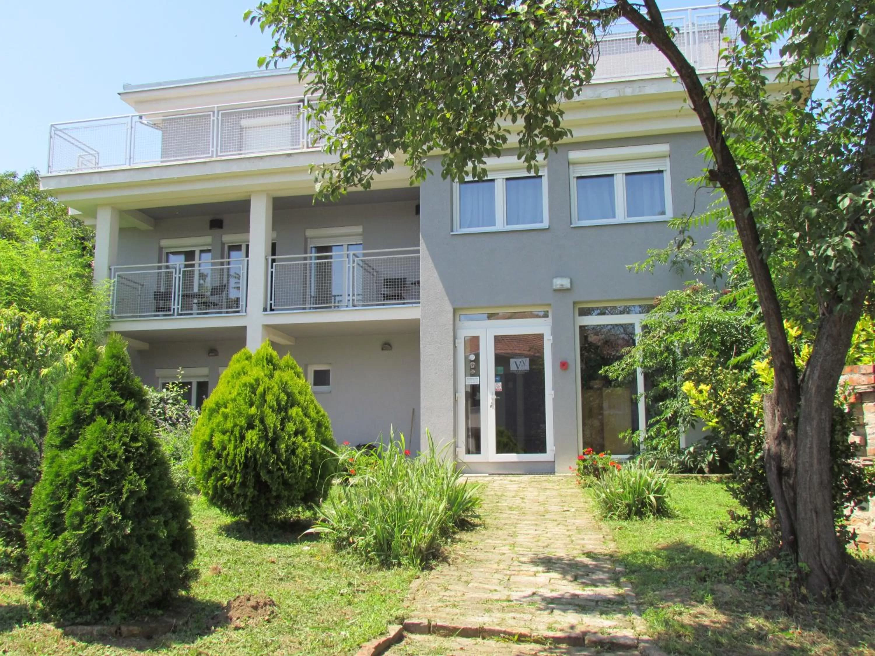 Garden in Vila Vanda Vukovar