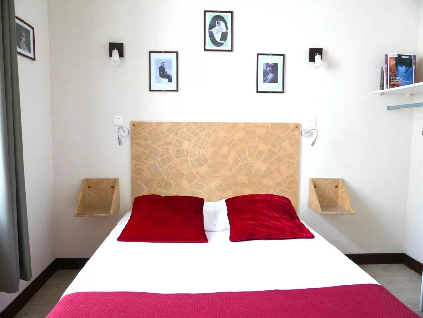 Bed in Hôtel Mille et une Feuilles